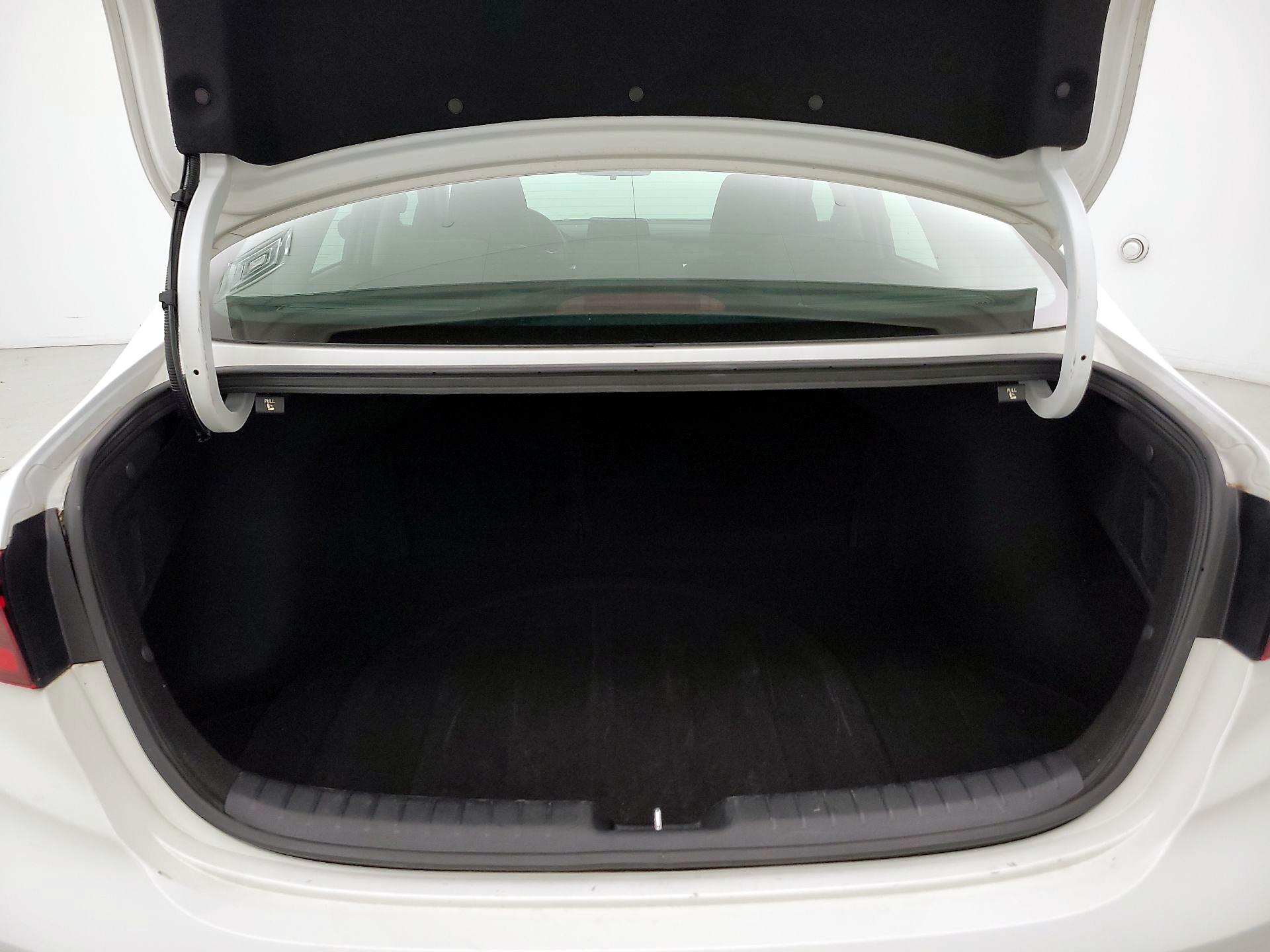 Thumbnail: 2024 Kia Forte - 20