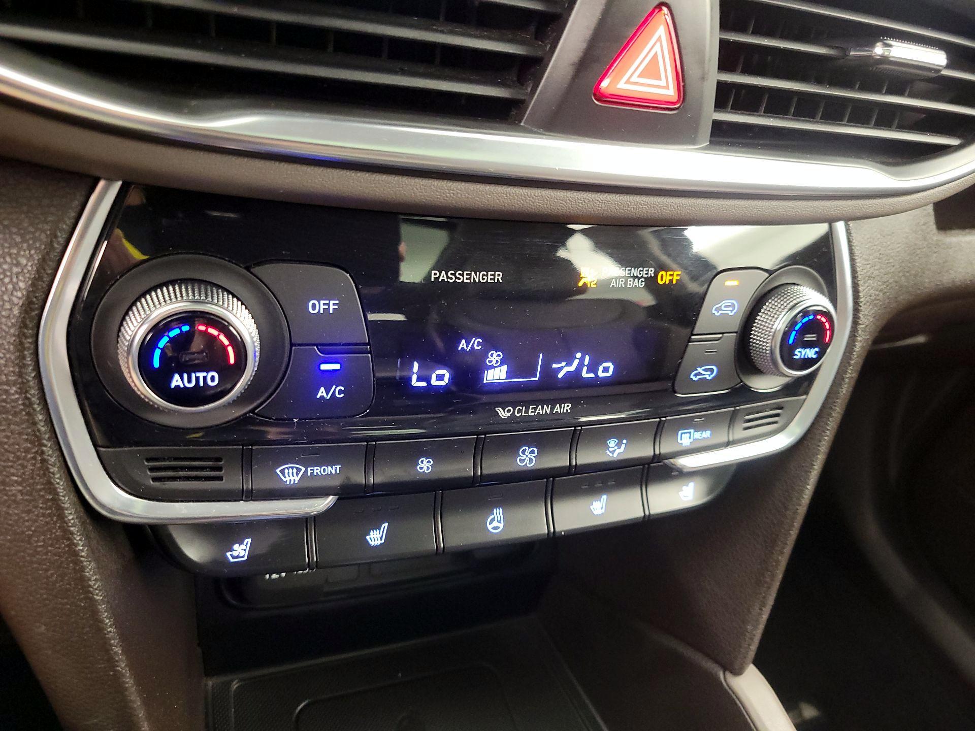 Thumbnail: 2019 Hyundai Santa Fe - 17