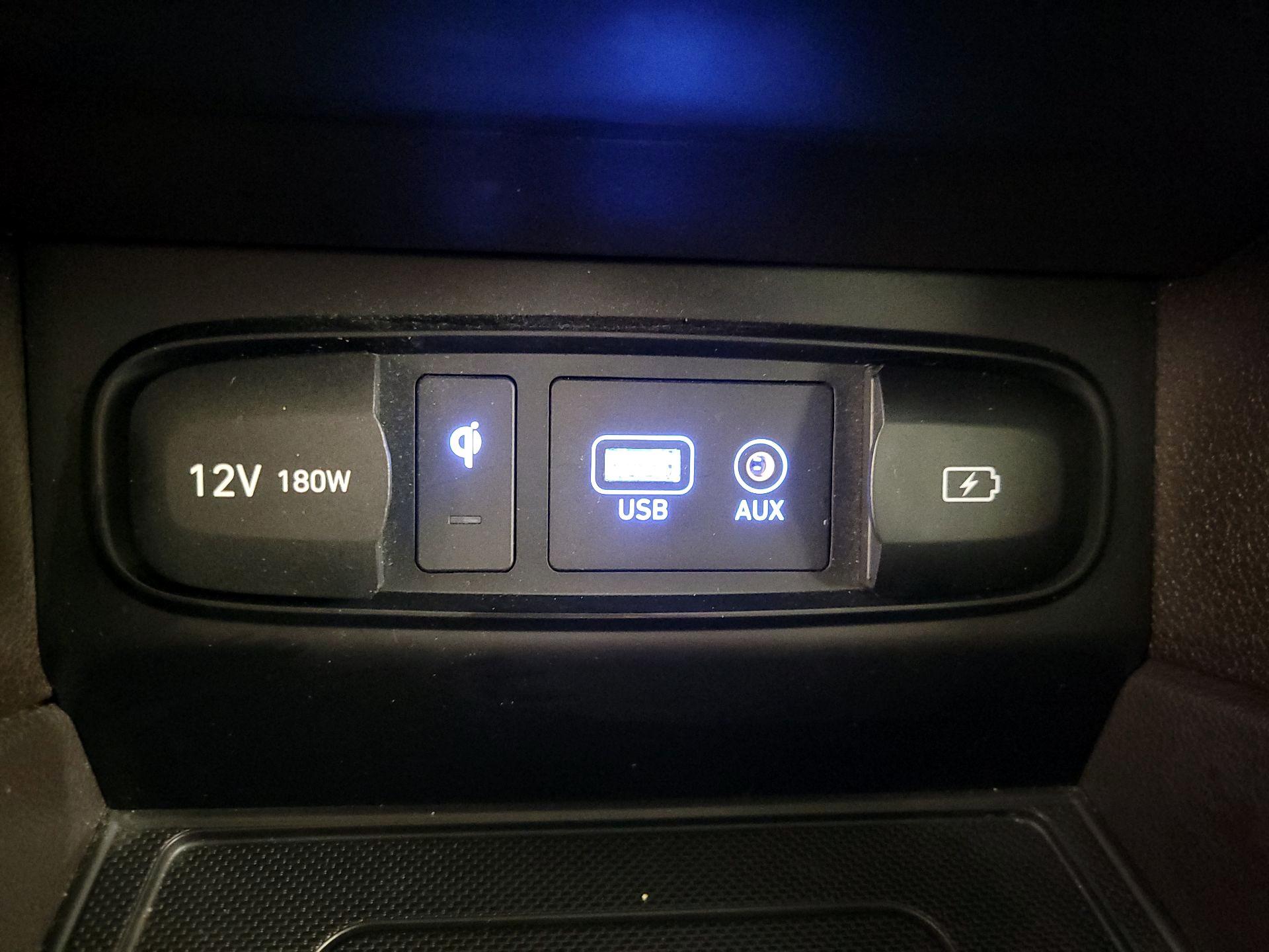 Thumbnail: 2019 Hyundai Santa Fe - 19