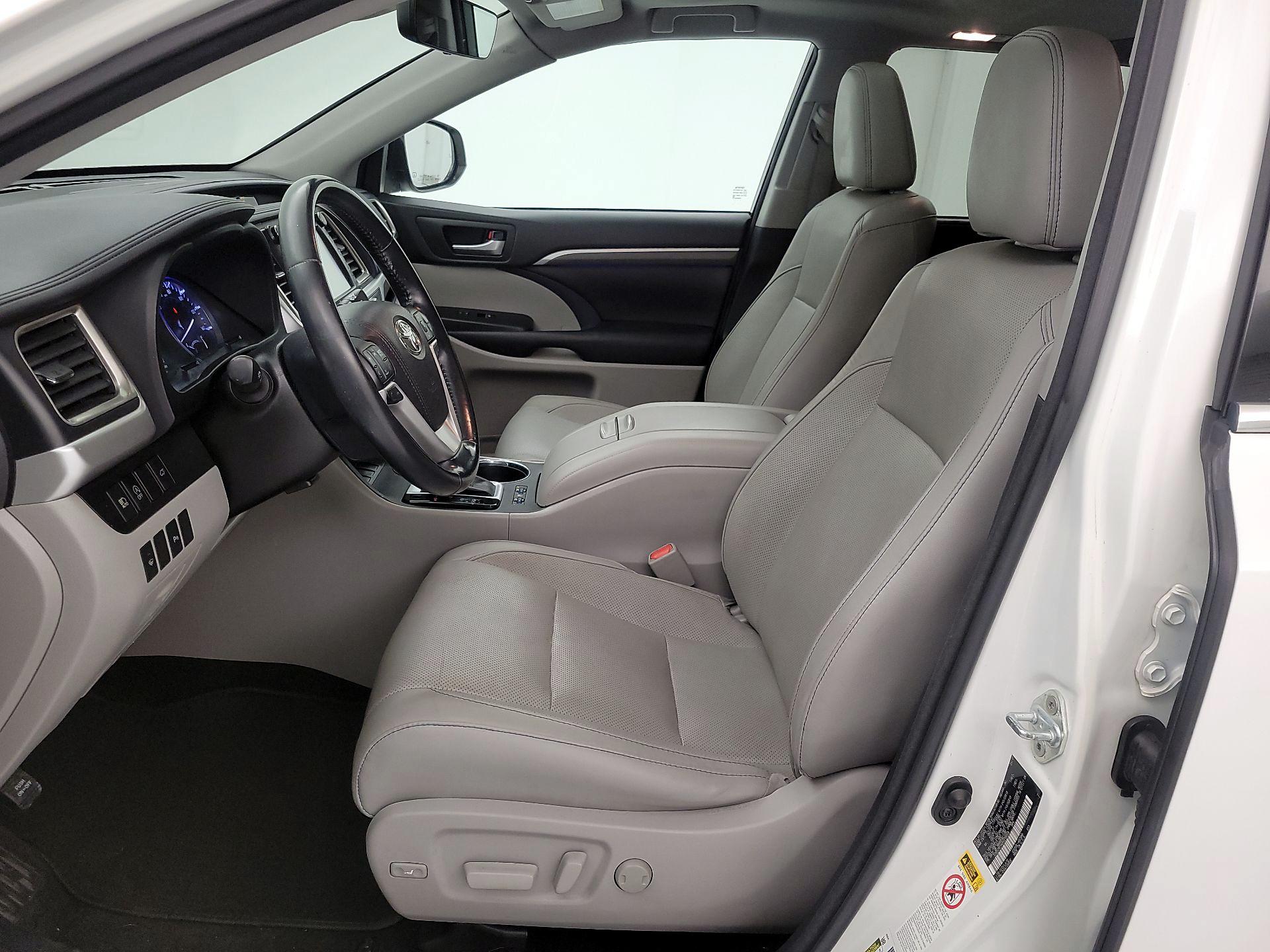 Thumbnail: 2017 Toyota Highlander - 11