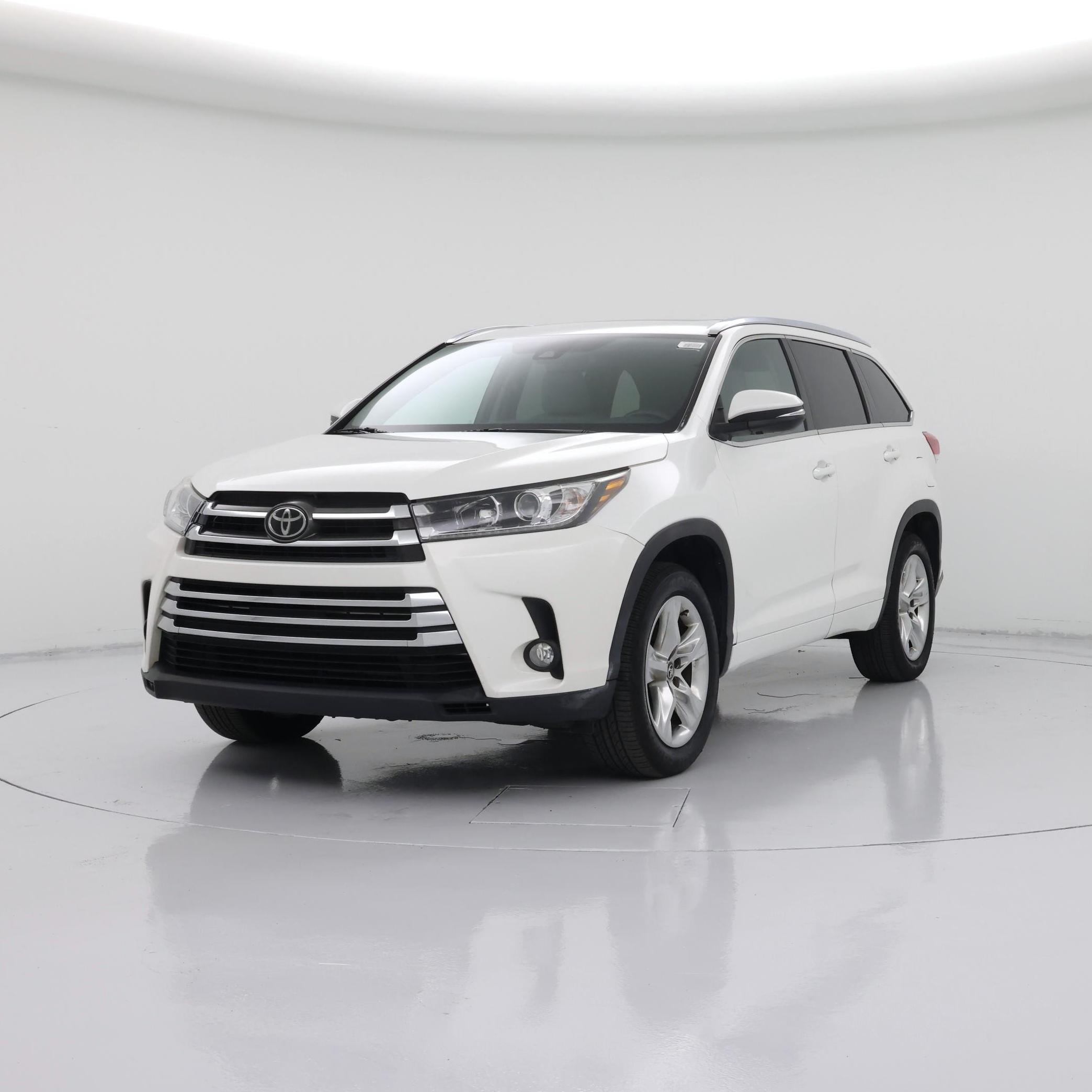 Thumbnail: 2017 Toyota Highlander - 4