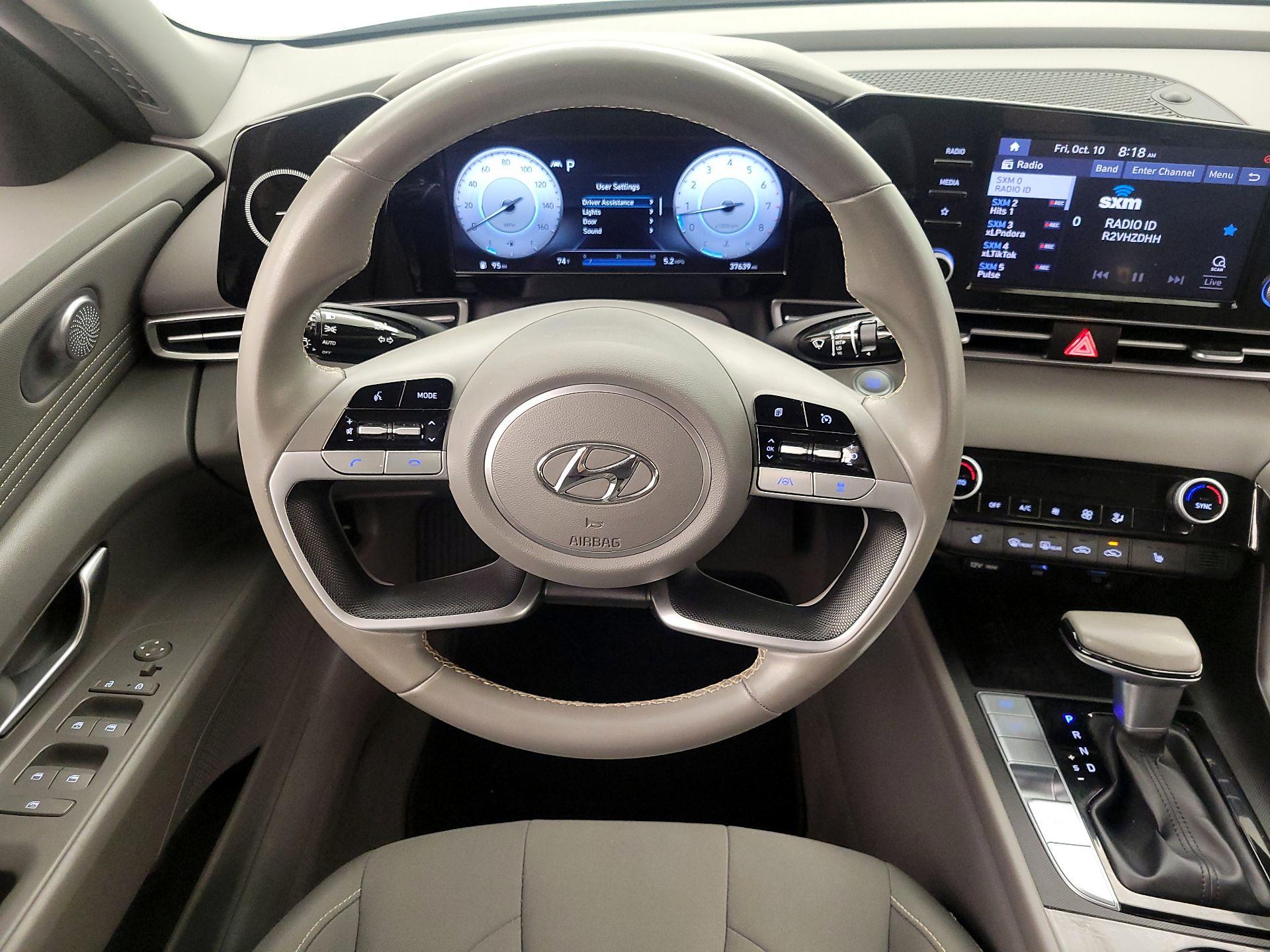 Thumbnail: 2022 Hyundai Elantra - 10