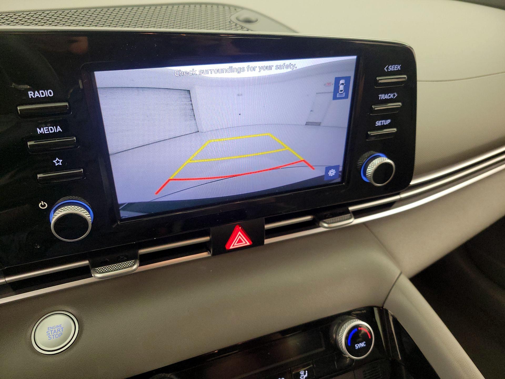 Thumbnail: 2022 Hyundai Elantra - 14