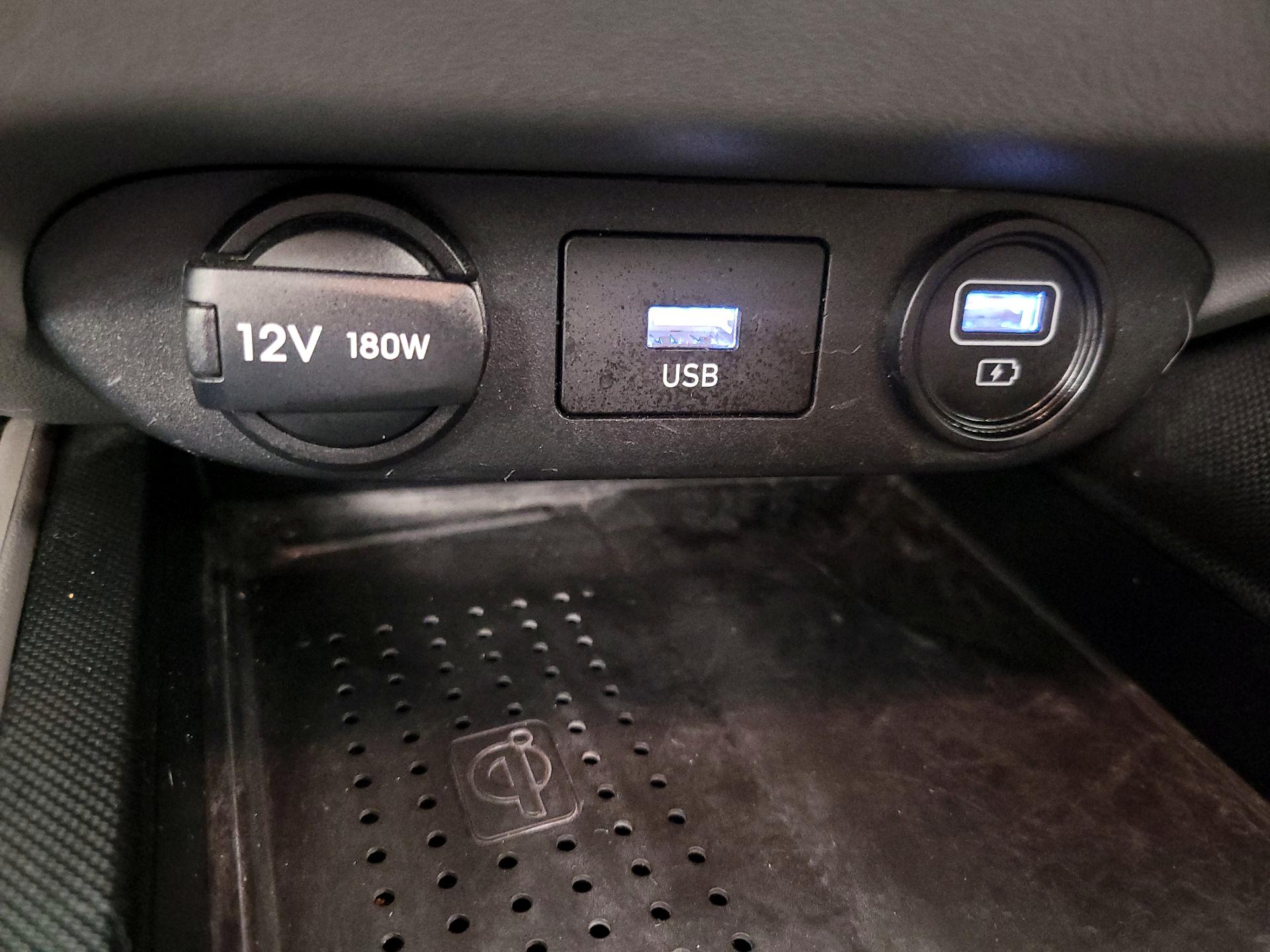 Thumbnail: 2022 Hyundai Elantra - 18