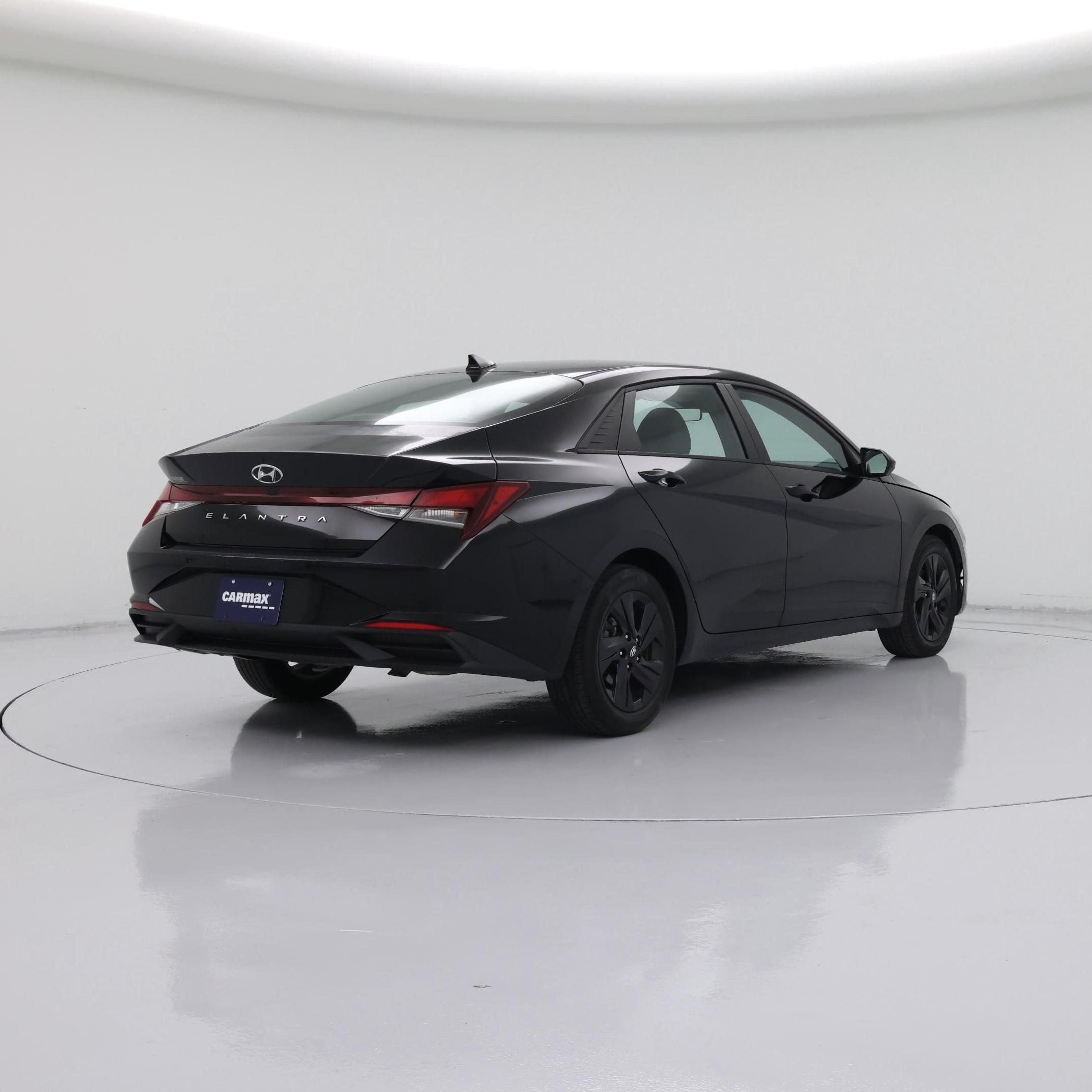 Thumbnail: 2022 Hyundai Elantra - 8
