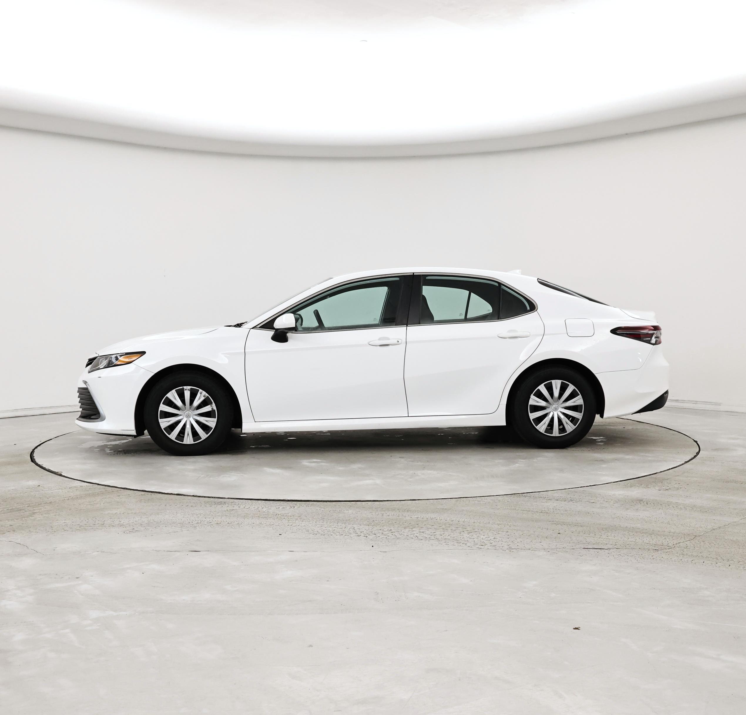 Thumbnail: 2022 Toyota Camry - 3