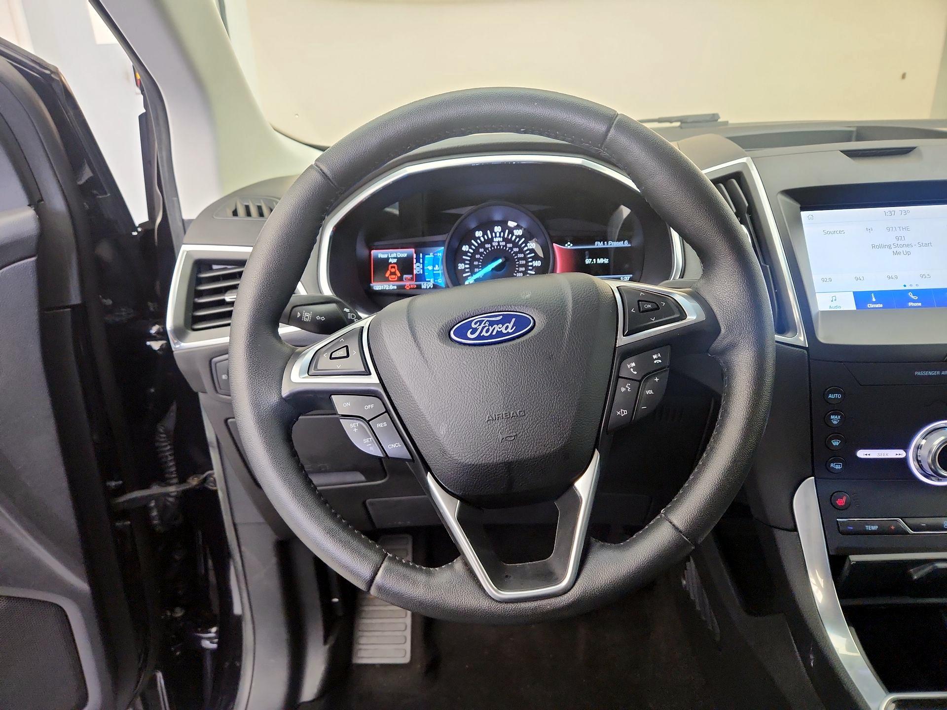 Thumbnail: 2020 Ford Edge - 10