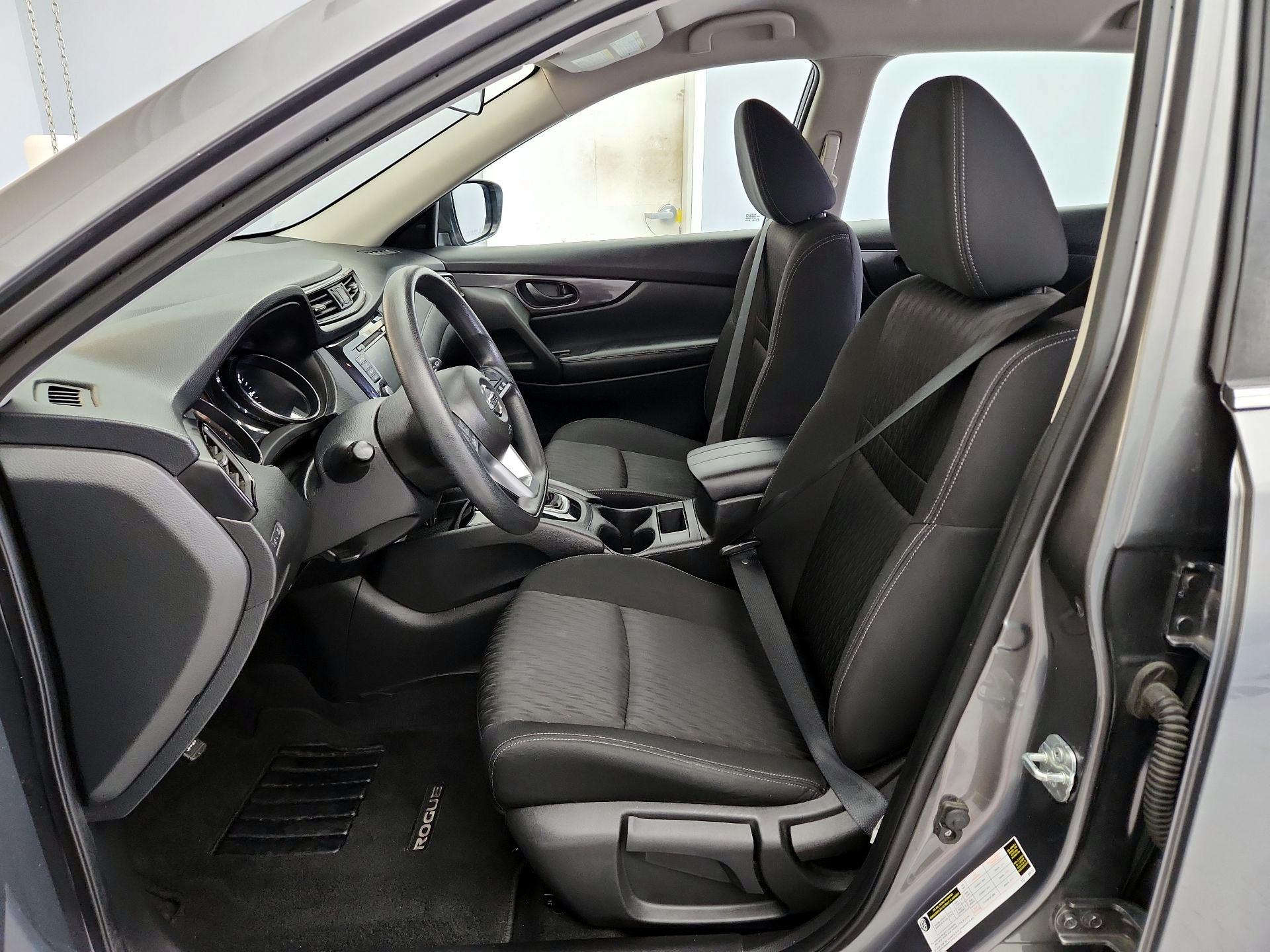 Thumbnail: 2020 Nissan Rogue - 11