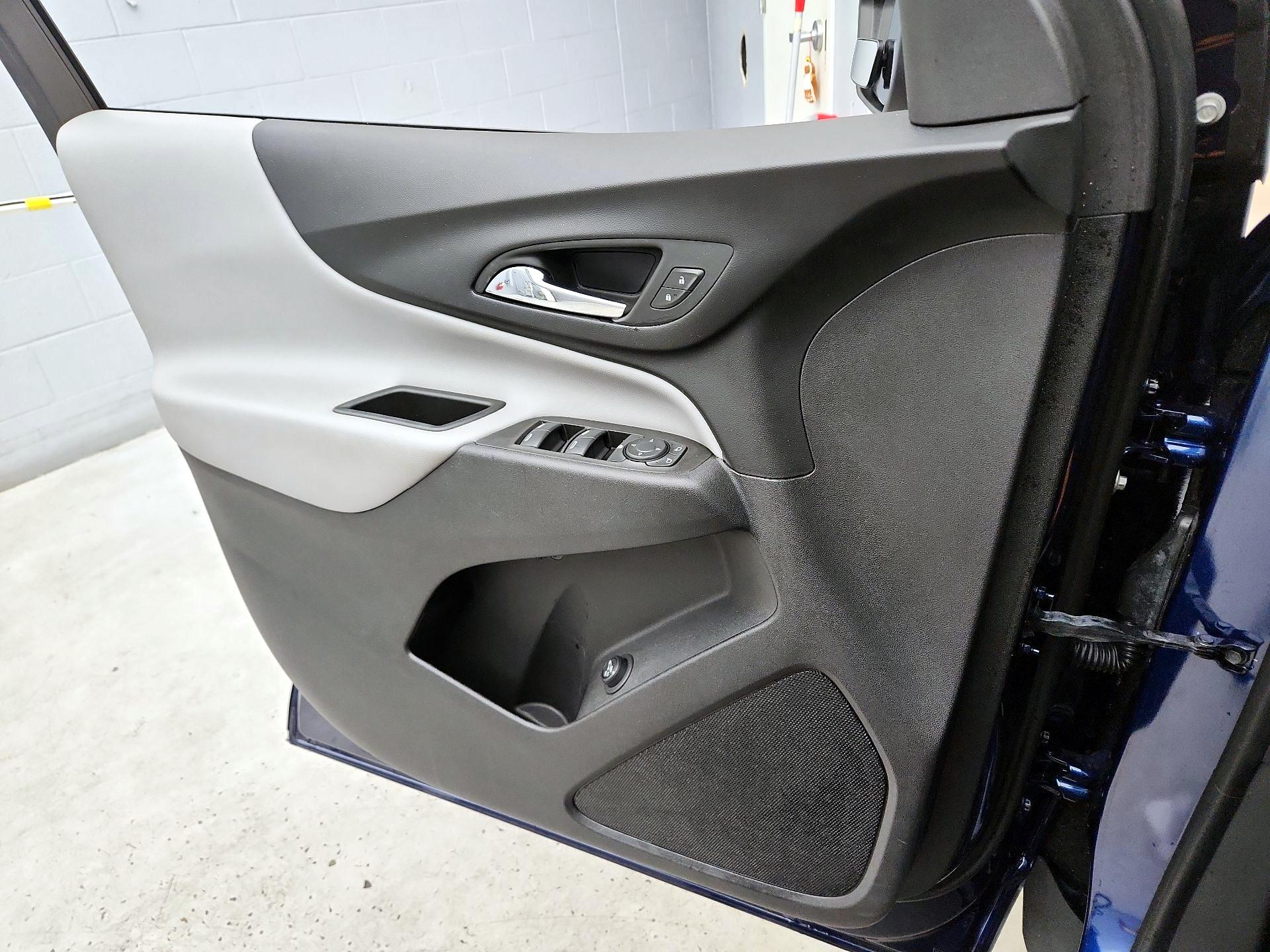 Thumbnail: 2023 Chevrolet Equinox - 12