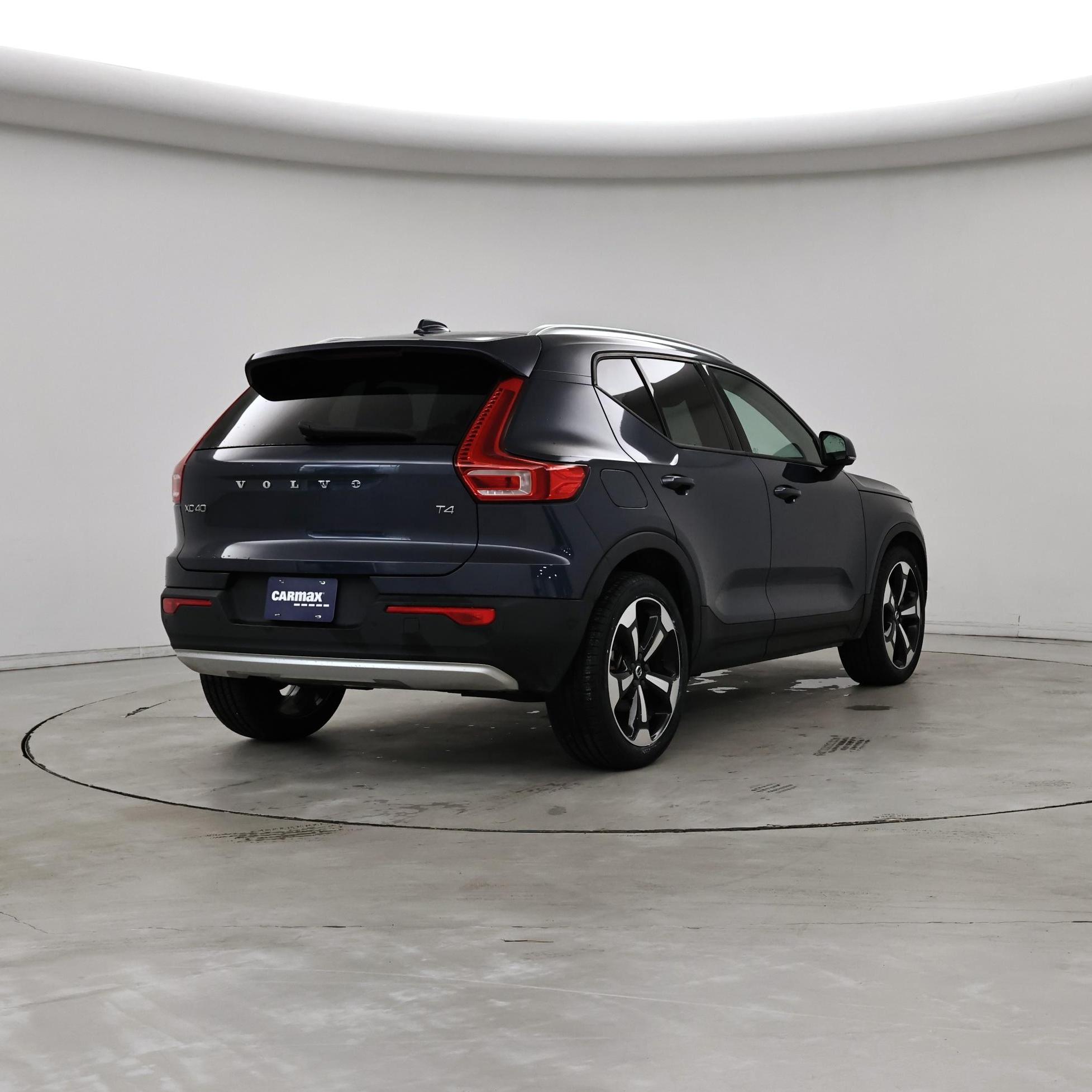 Thumbnail: 2021 Volvo XC40 - 8