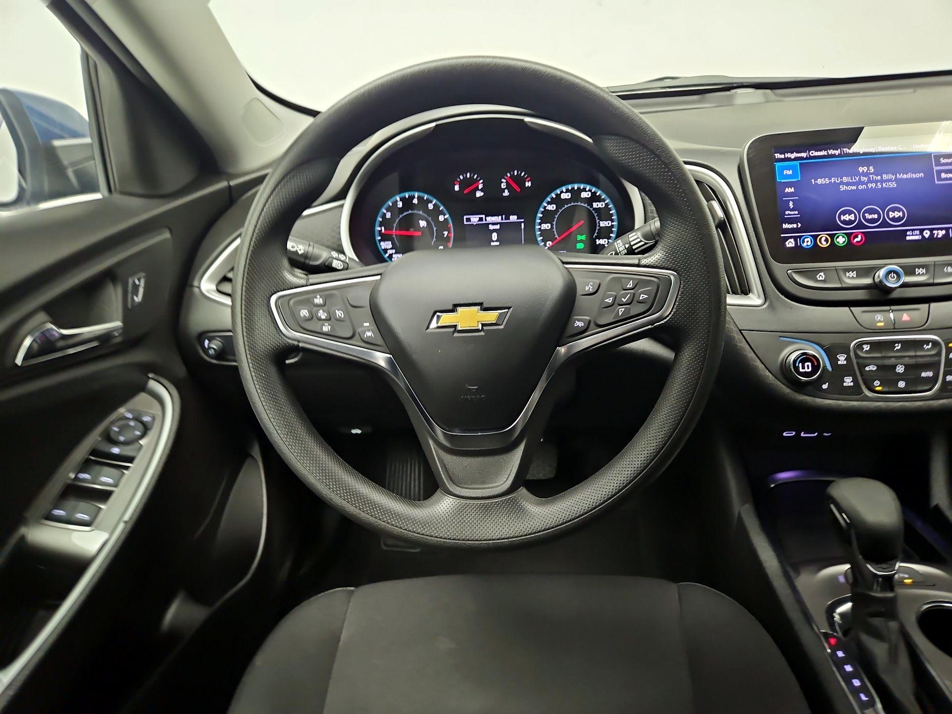 Thumbnail: 2024 Chevrolet Malibu - 10