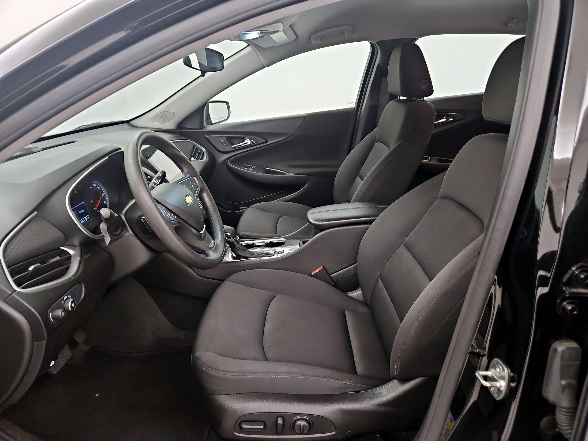 Thumbnail: 2024 Chevrolet Malibu - 11