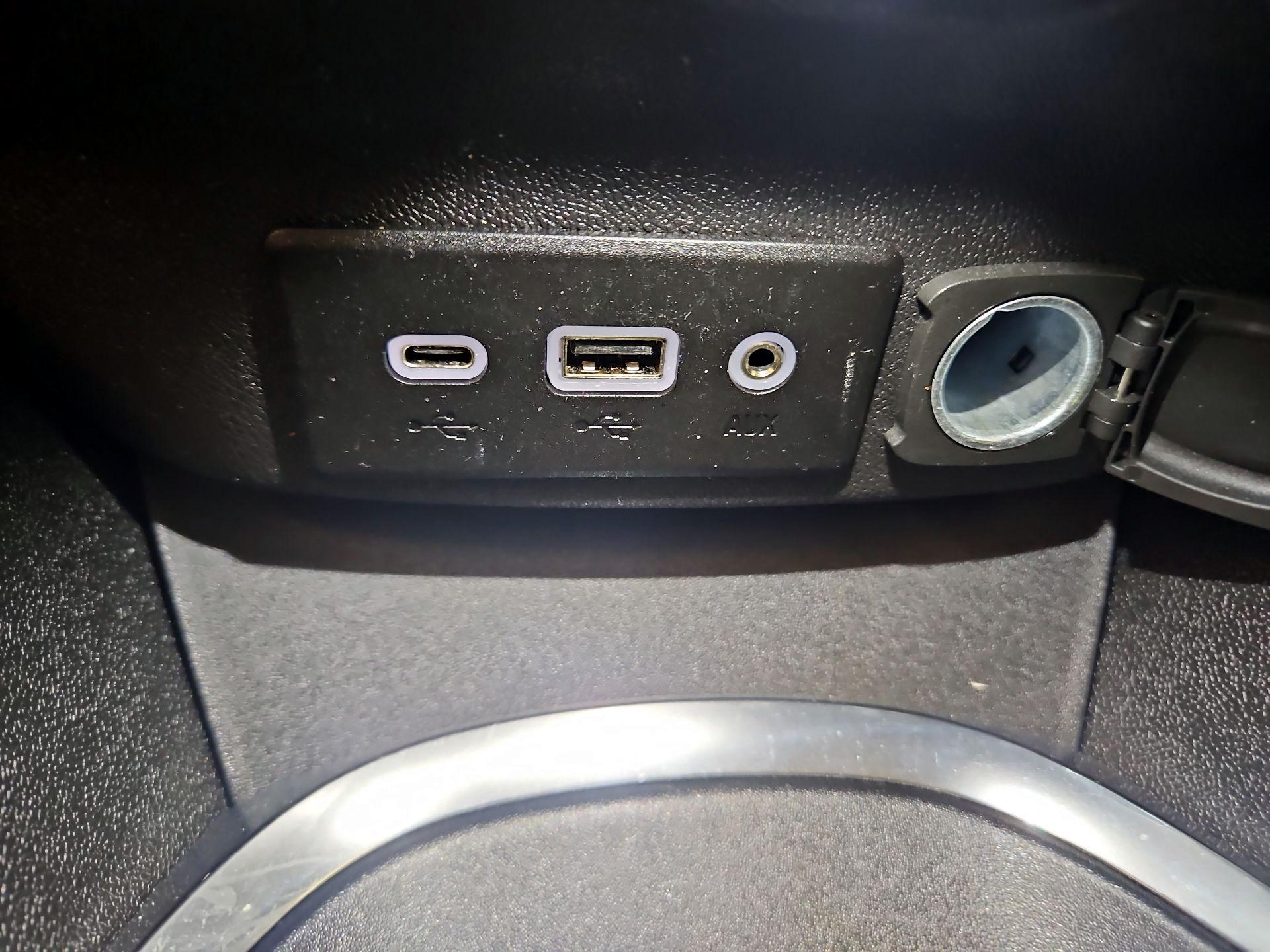 Thumbnail: 2024 Chevrolet Malibu - 18