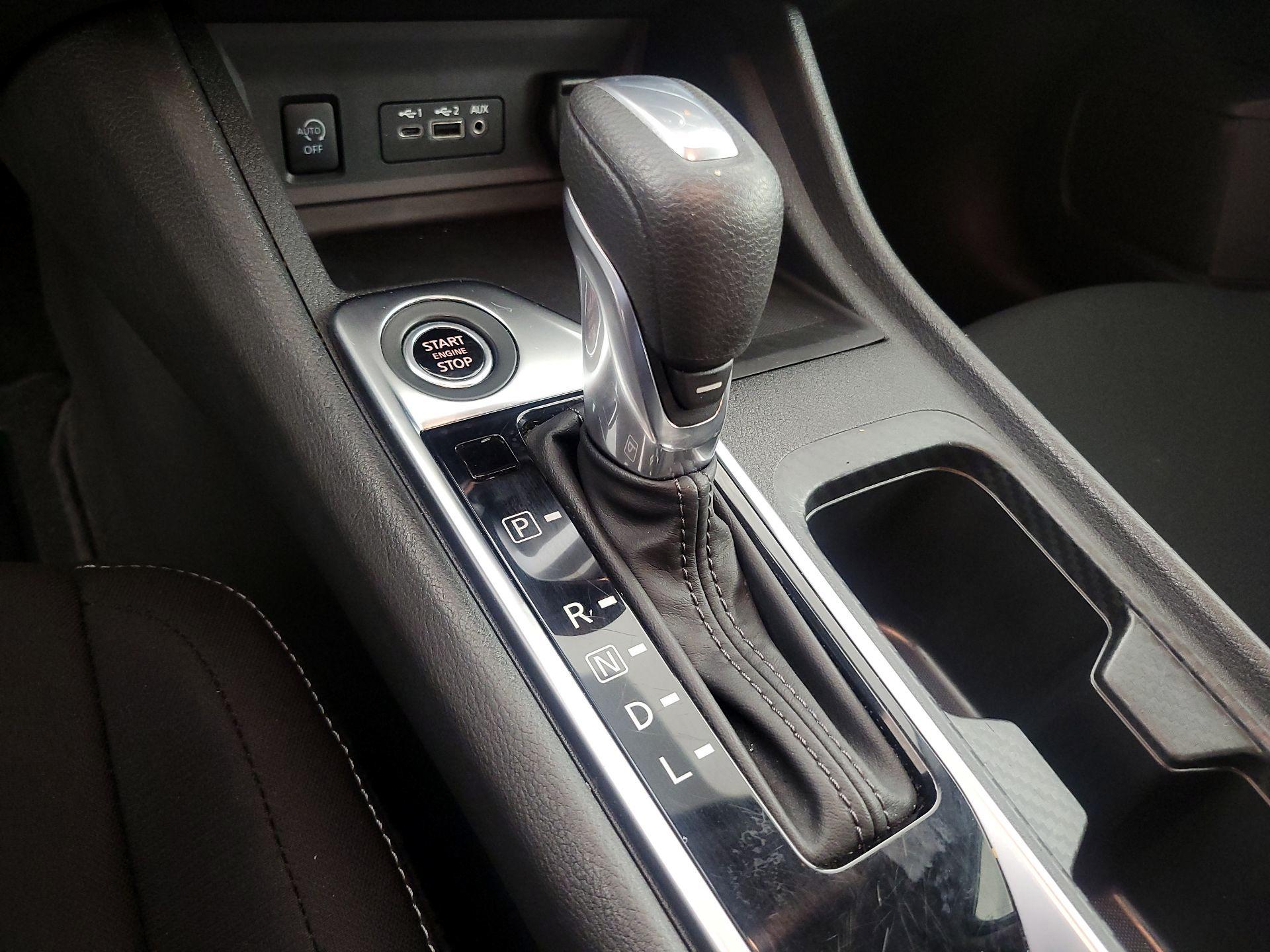 Thumbnail: 2024 Nissan Sentra - 17
