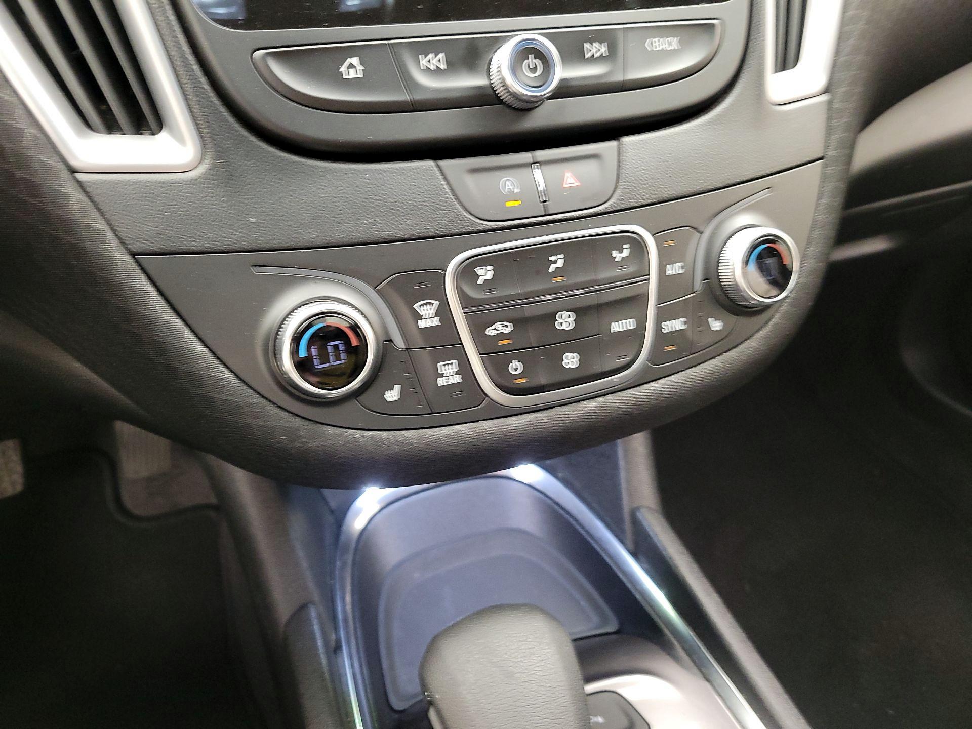 Thumbnail: 2024 Chevrolet Malibu - 14