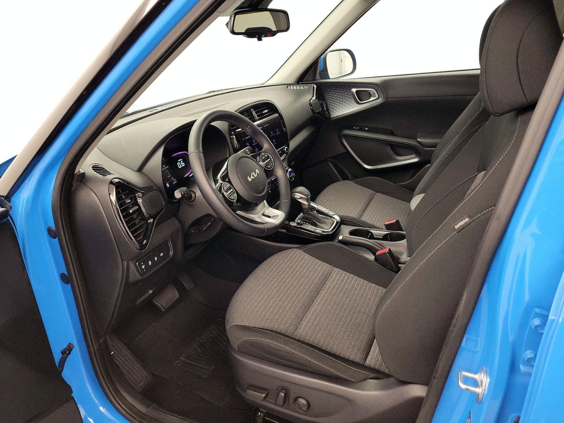 Thumbnail: 2023 Kia Soul - 11