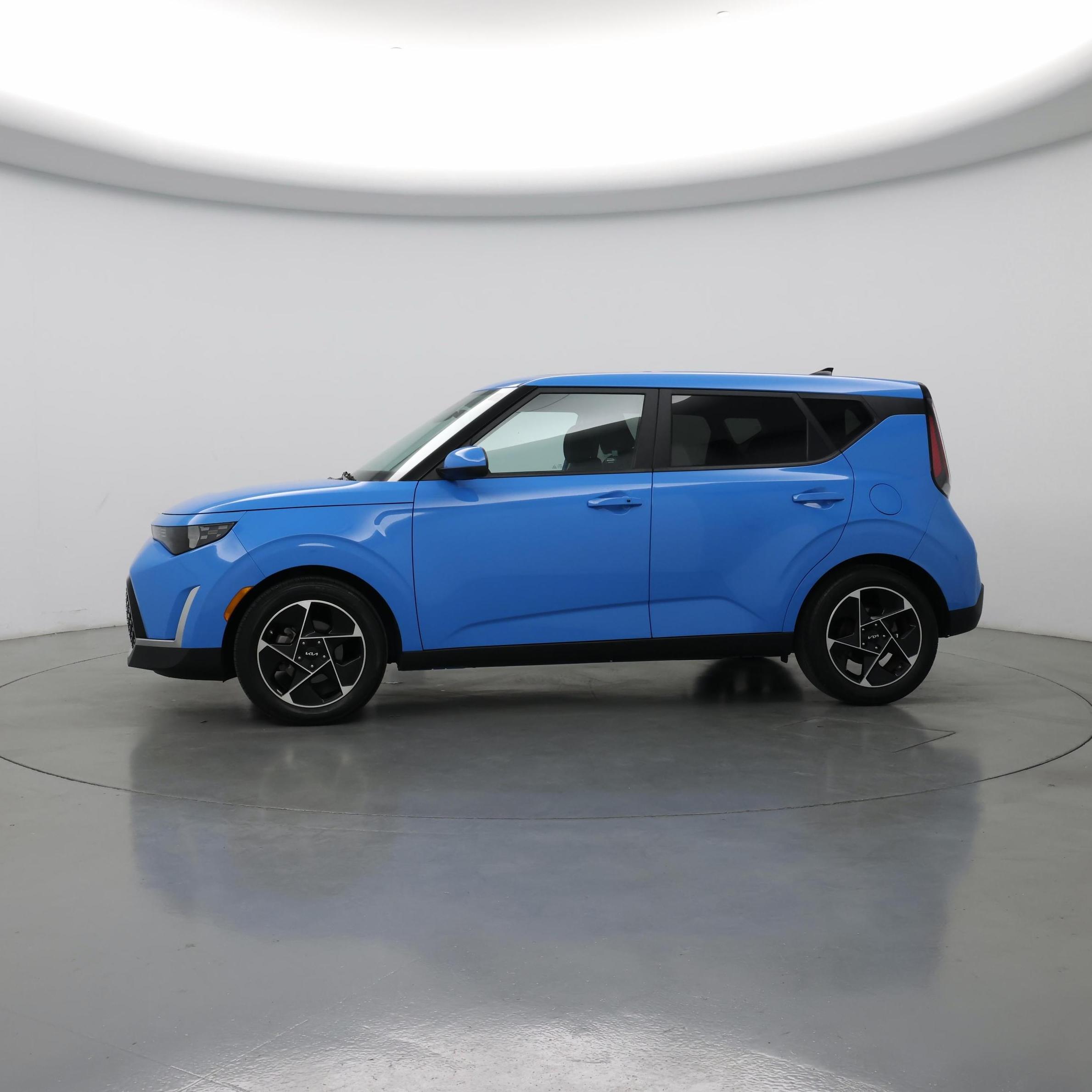 Thumbnail: 2023 Kia Soul - 3