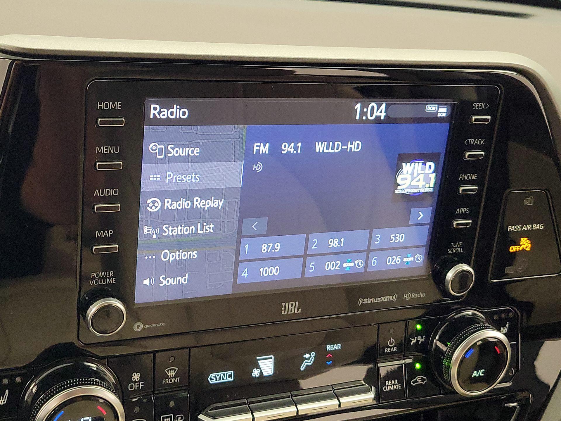 Thumbnail: 2022 Toyota Highlander - 16