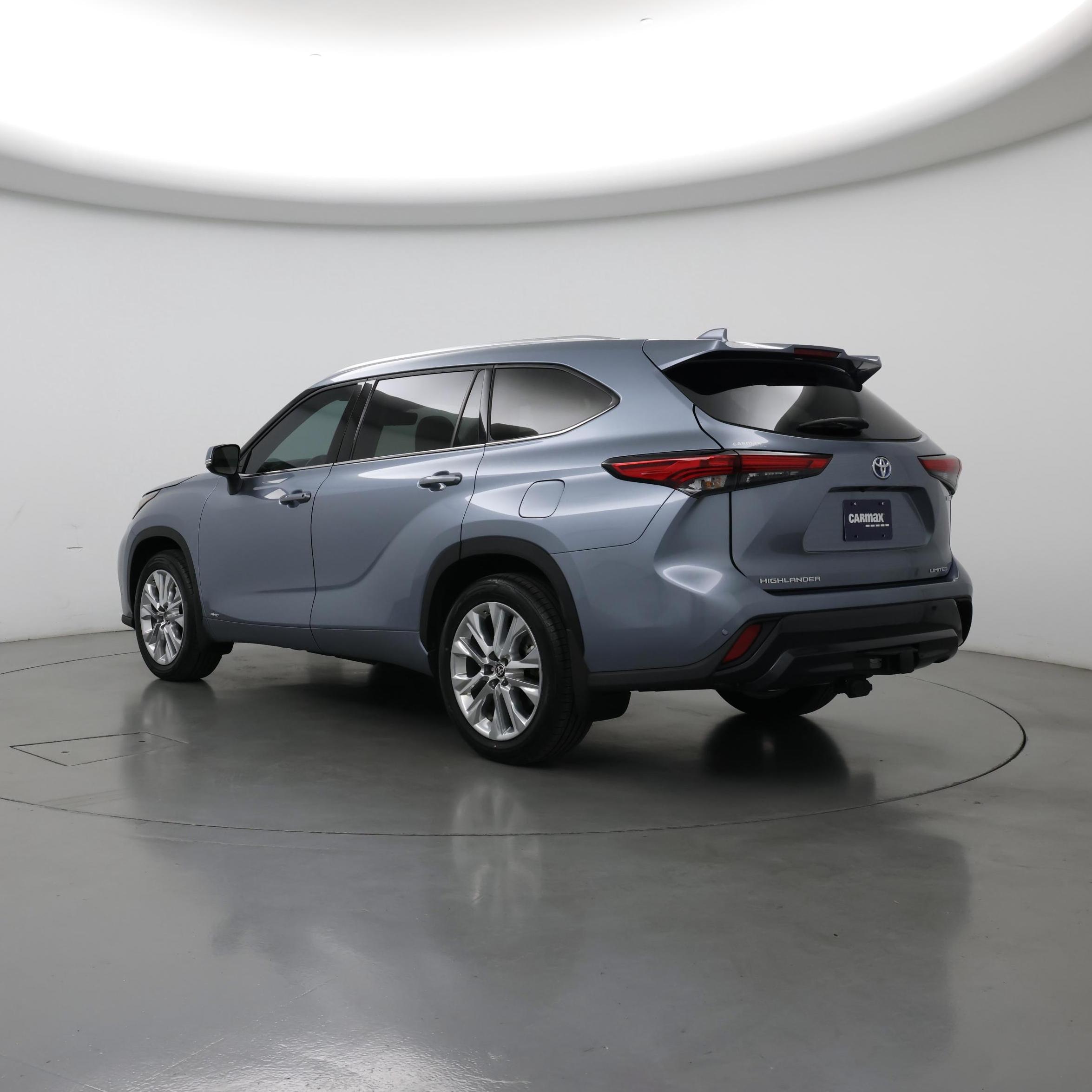 Thumbnail: 2022 Toyota Highlander - 2