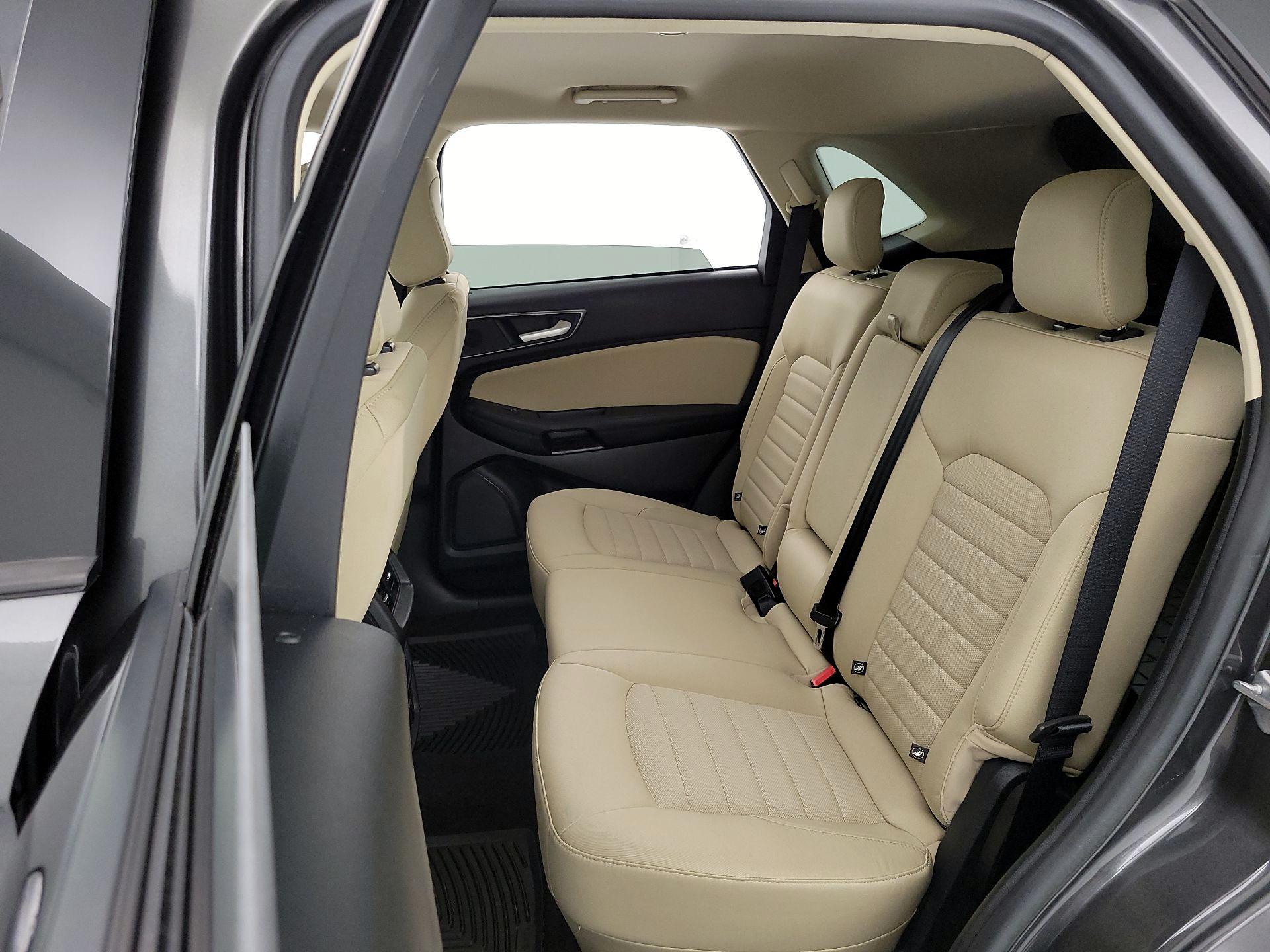 Thumbnail: 2020 Ford Edge - 19