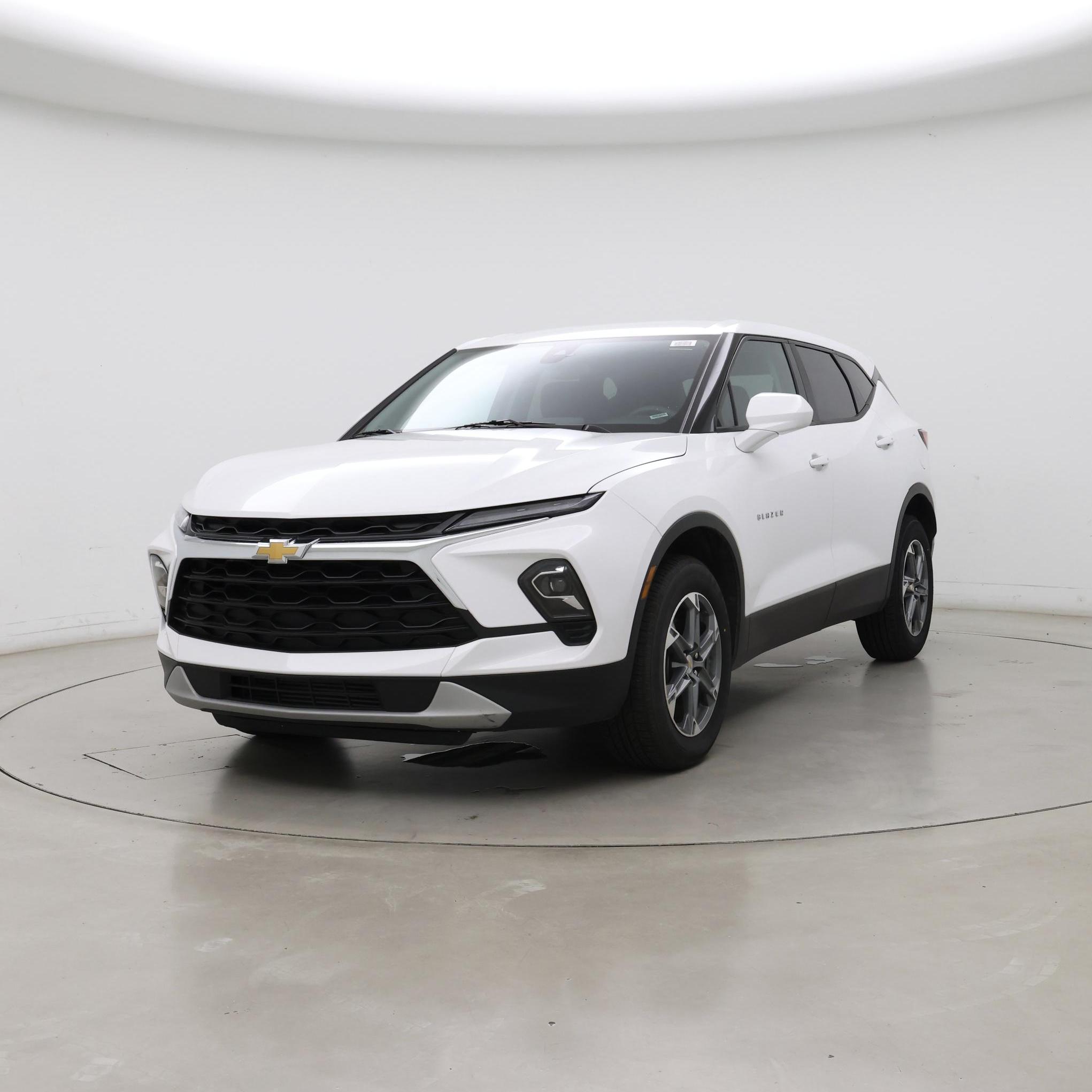 Thumbnail: 2023 Chevrolet Blazer - 4