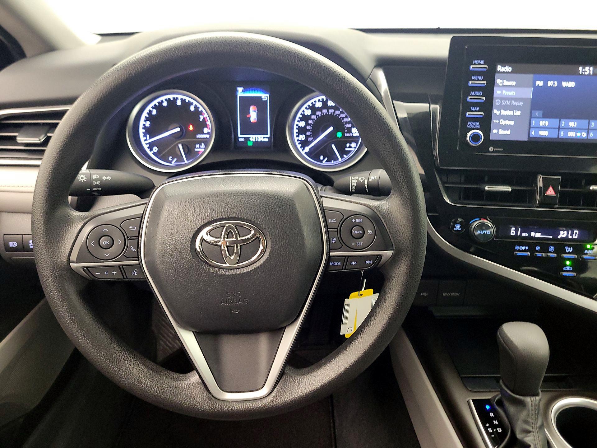 Thumbnail: 2023 Toyota Camry - 10
