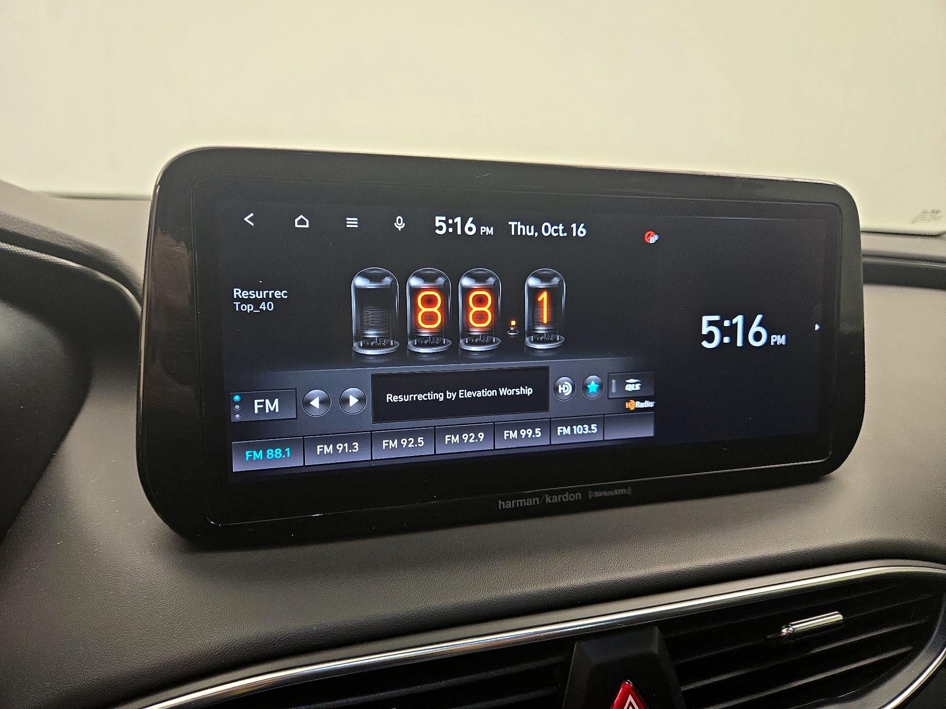 Thumbnail: 2022 Hyundai Santa Fe - 16