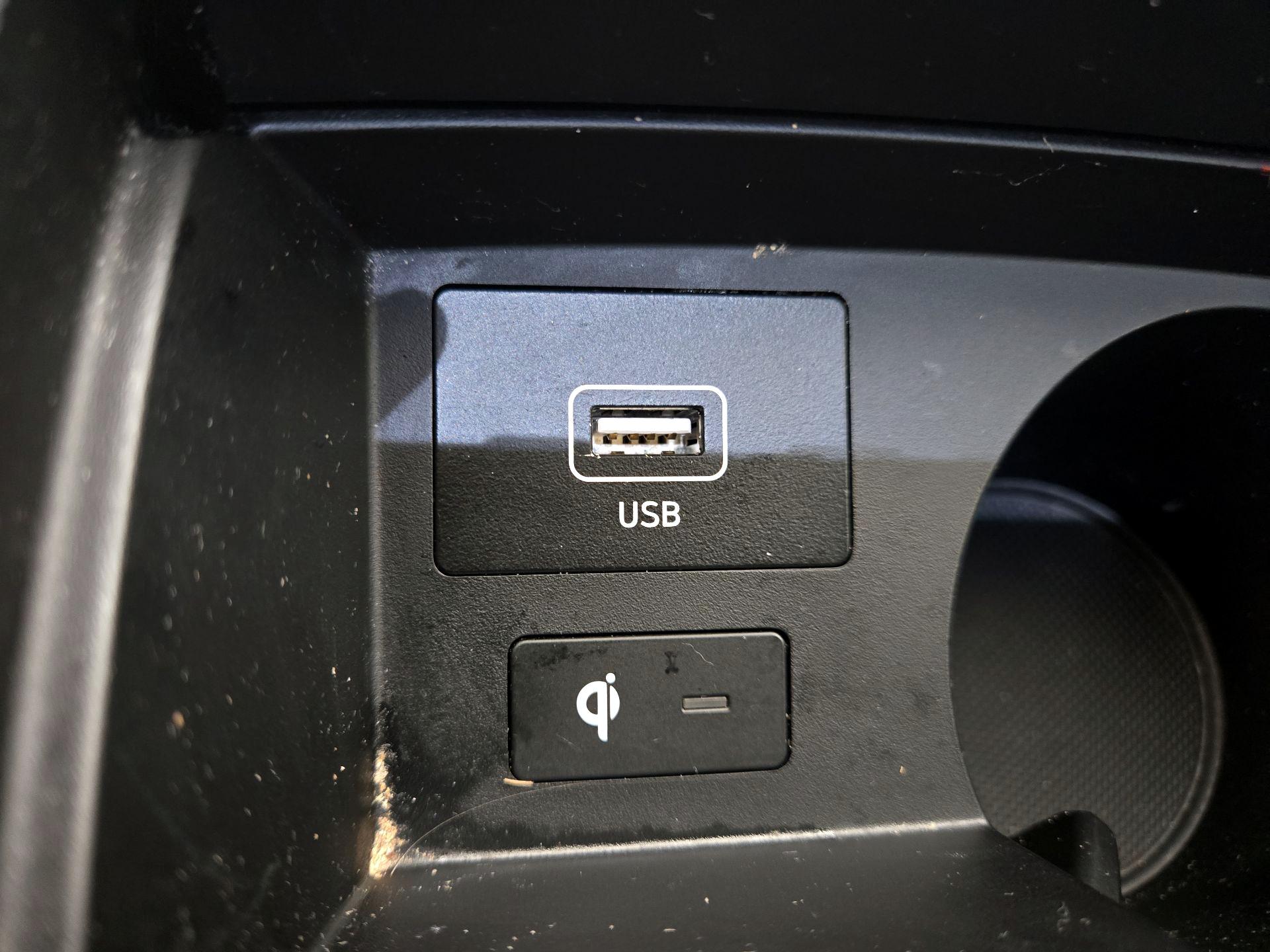 Thumbnail: 2022 Hyundai Santa Fe - 19