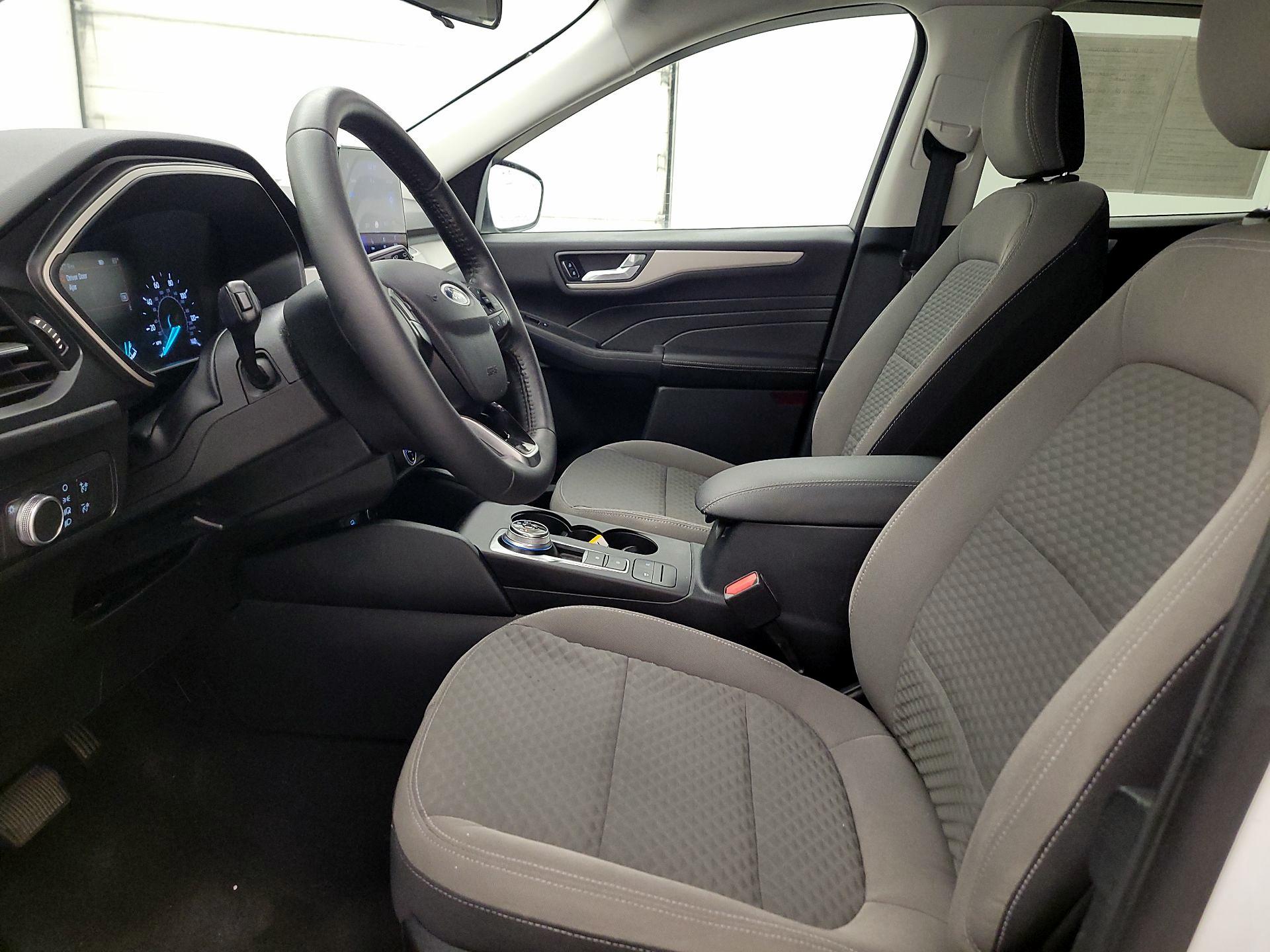 Thumbnail: 2021 Ford Escape - 11