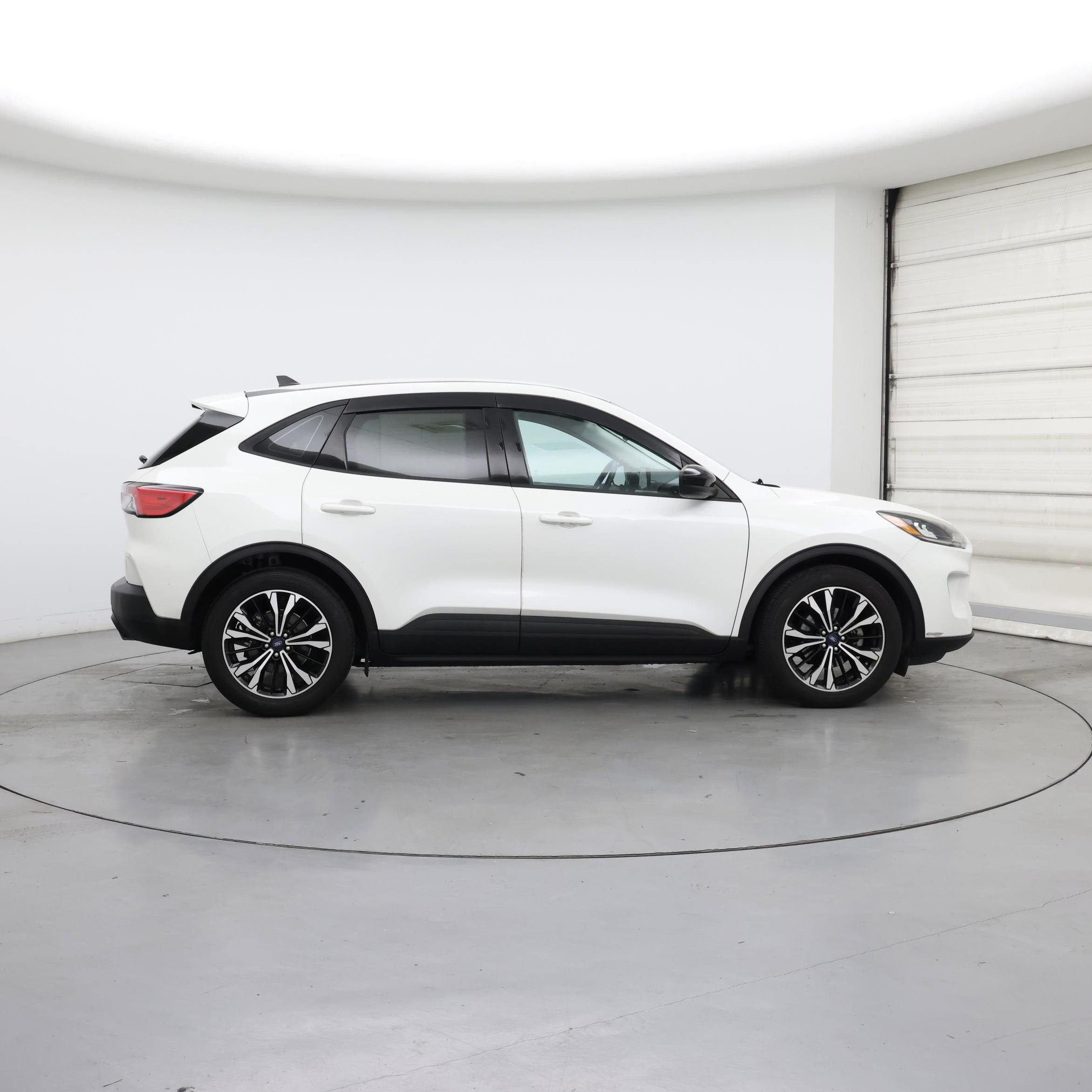 Thumbnail: 2021 Ford Escape - 7