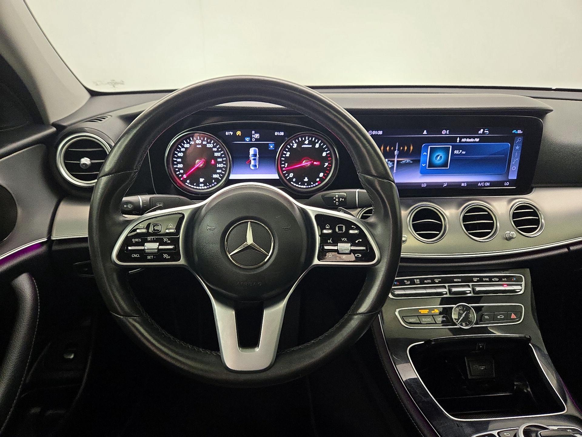 Thumbnail: 2020 Mercedes-Benz E-Class - 10