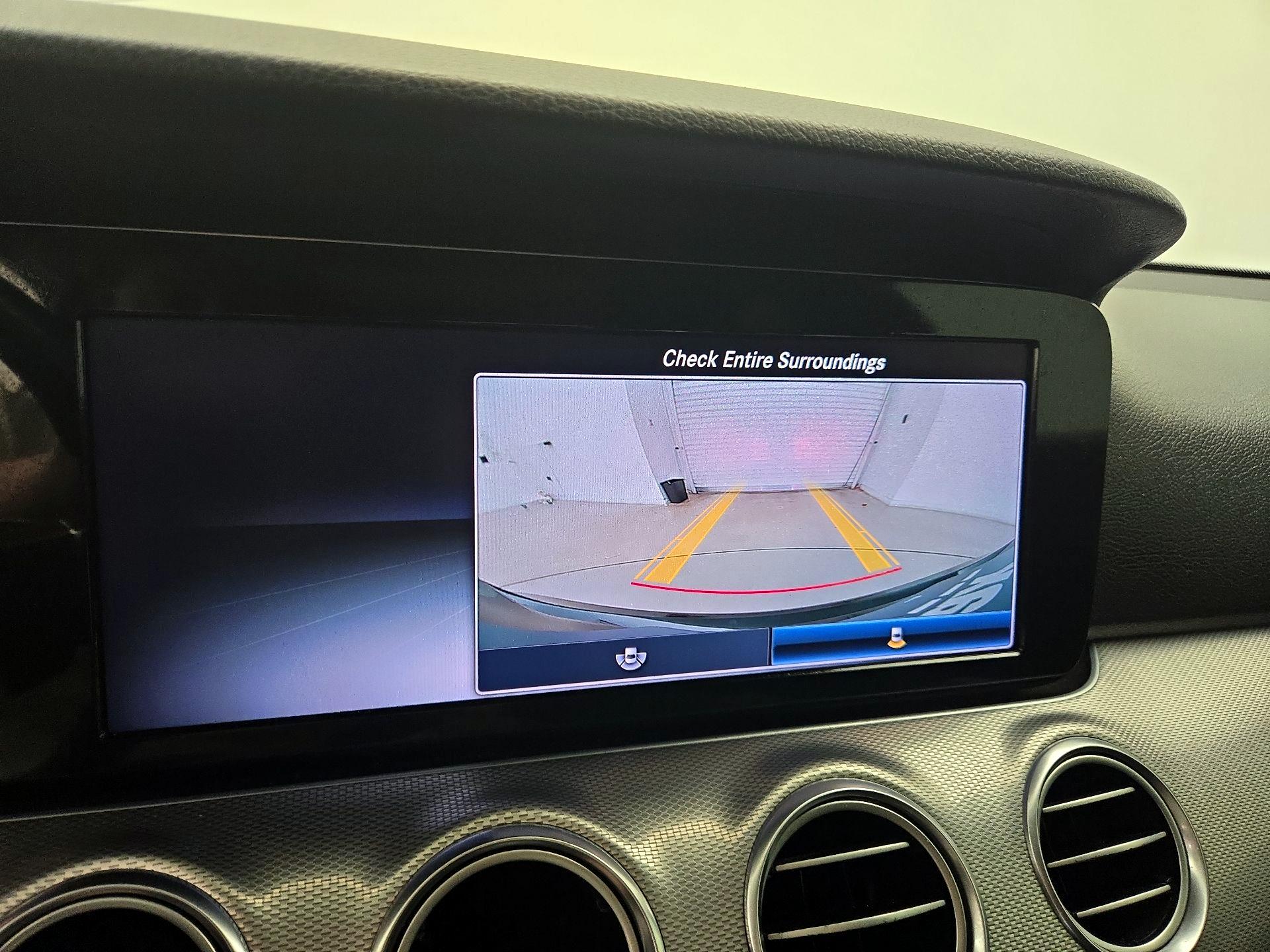 Thumbnail: 2020 Mercedes-Benz E-Class - 14