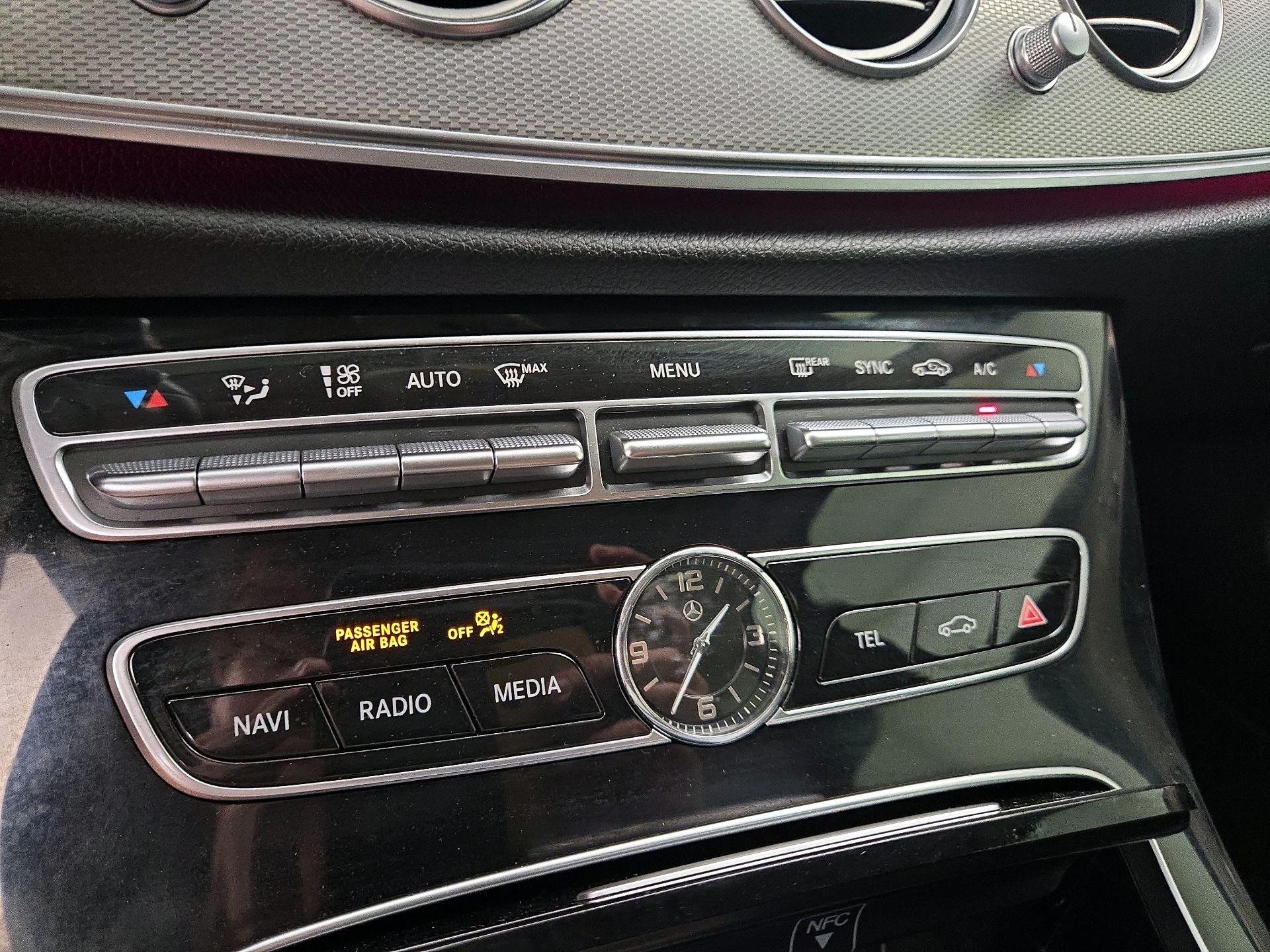 Thumbnail: 2020 Mercedes-Benz E-Class - 16