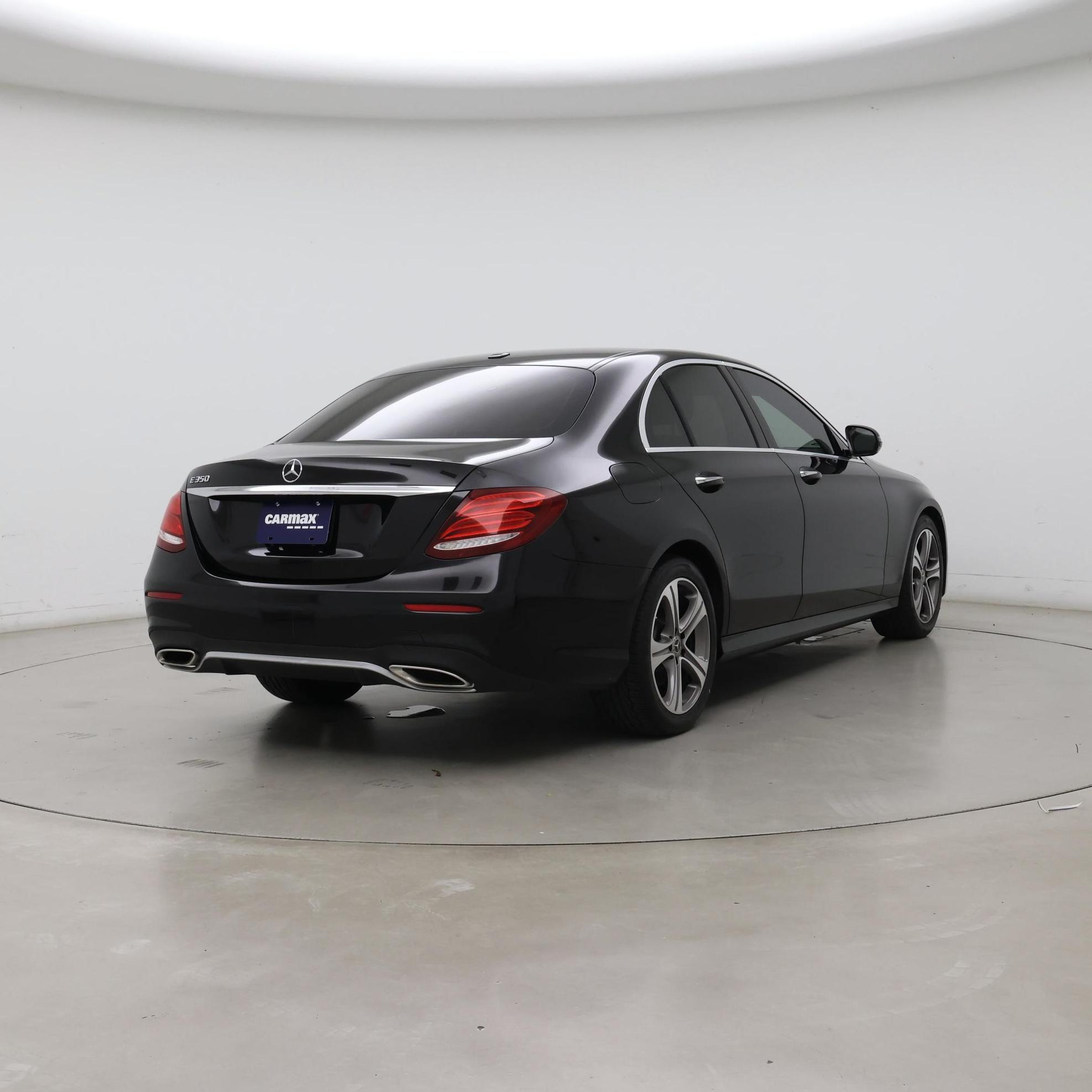 Thumbnail: 2020 Mercedes-Benz E-Class - 8