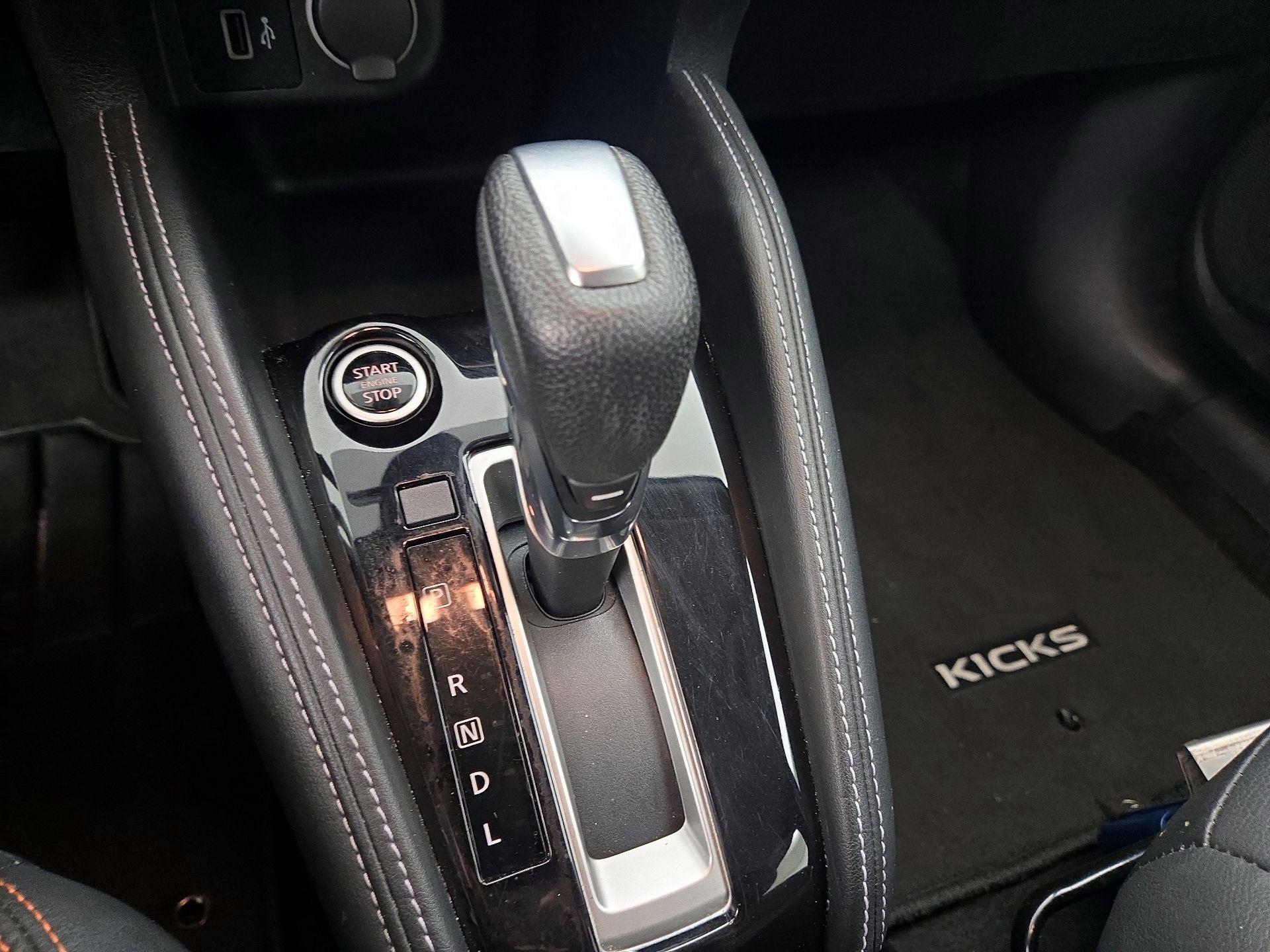 Thumbnail: 2020 Nissan Kicks - 16