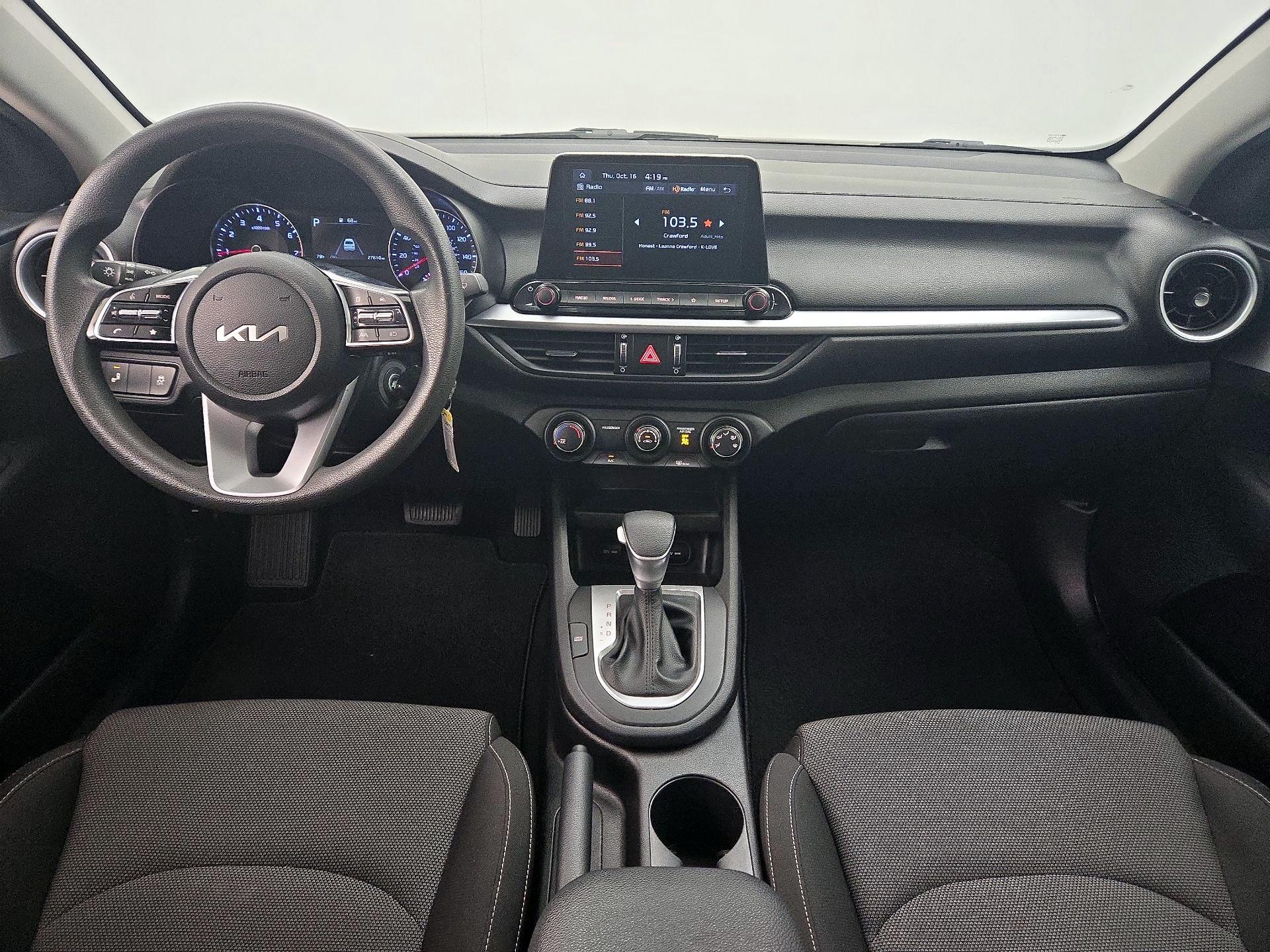 Thumbnail: 2023 Kia Forte - 9