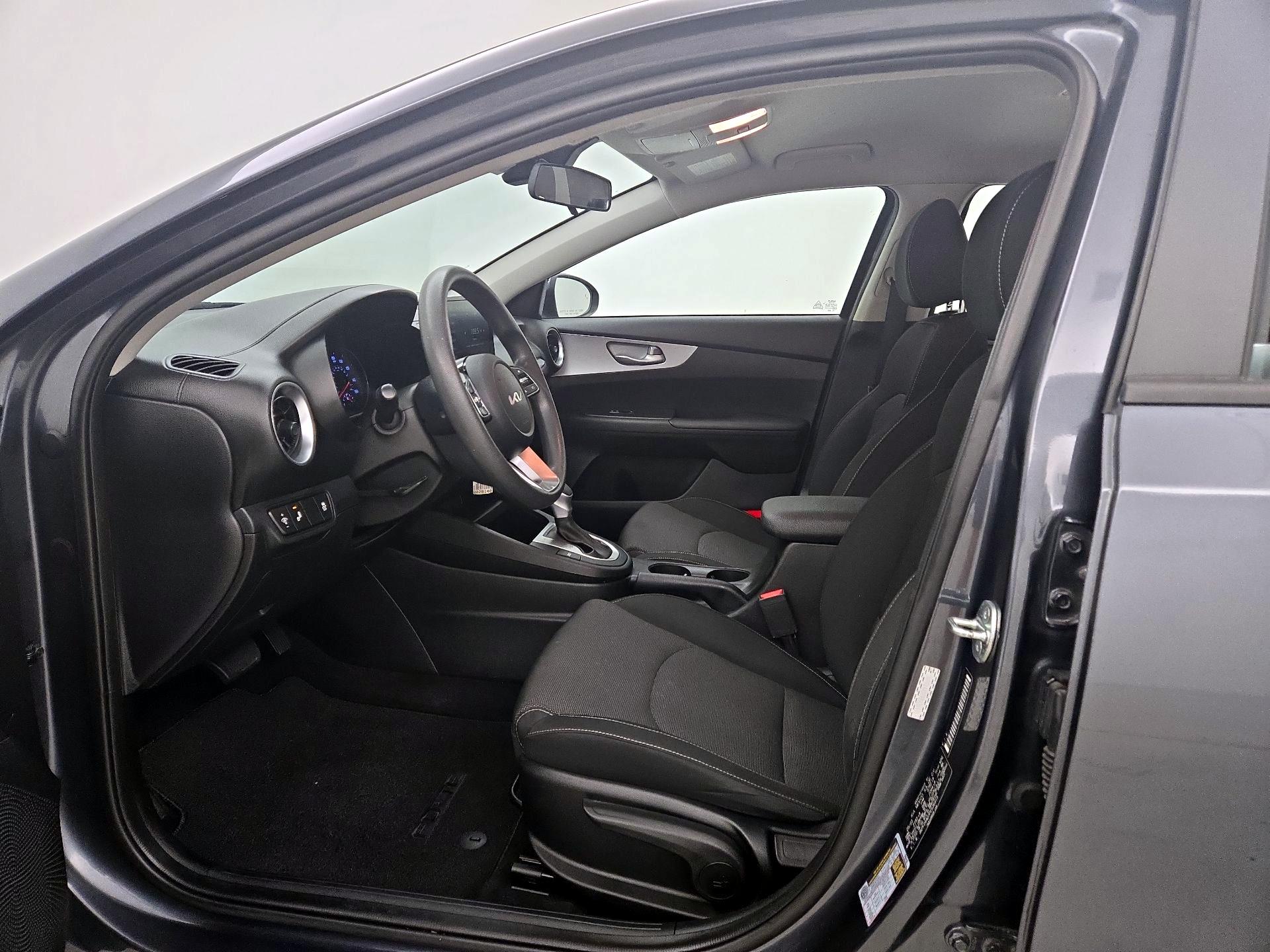 Thumbnail: 2023 Kia Forte - 11