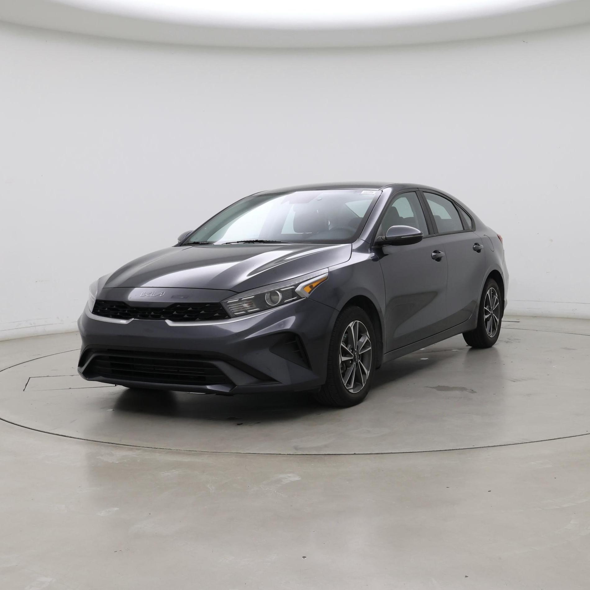 Thumbnail: 2023 Kia Forte - 4
