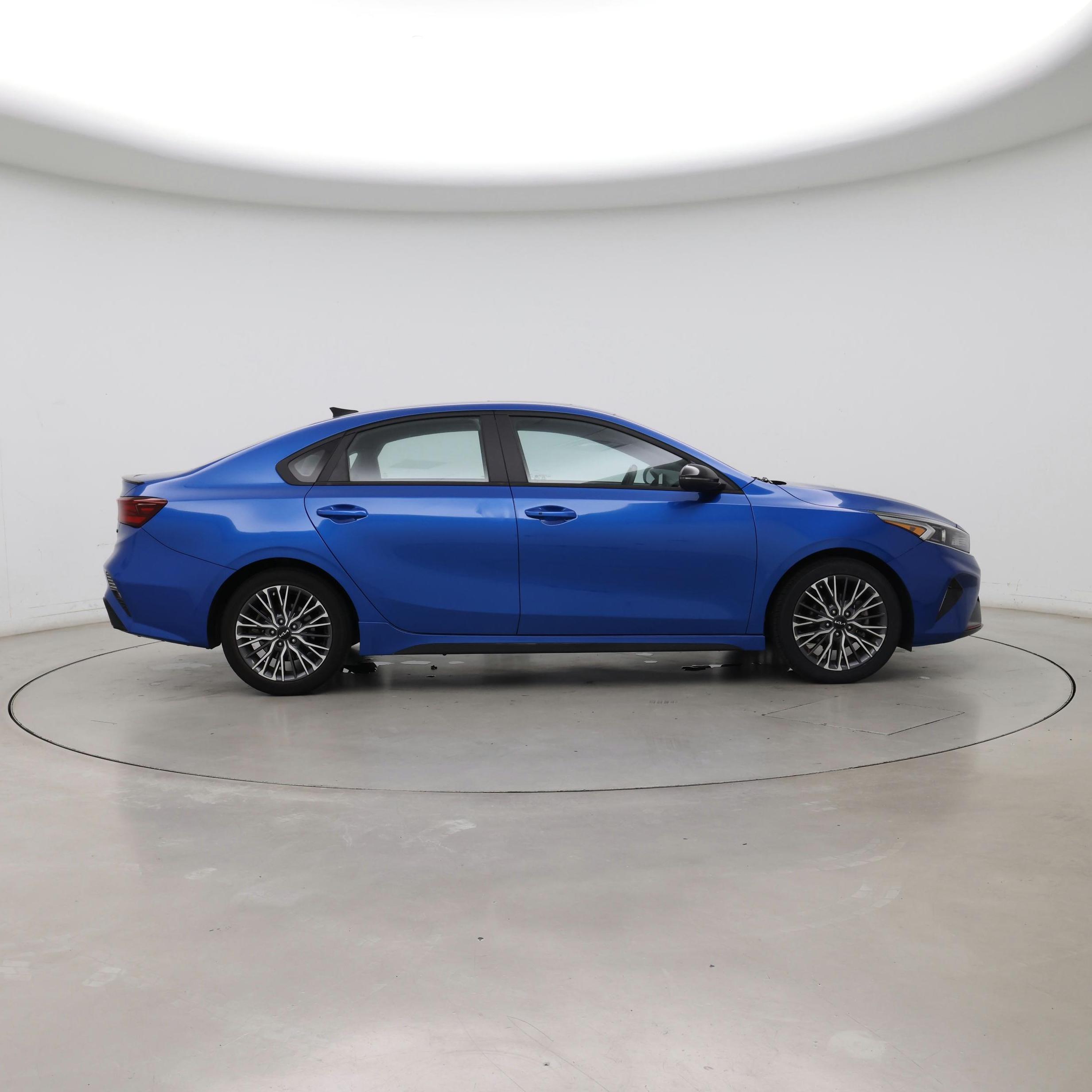 Thumbnail: 2023 Kia Forte - 7