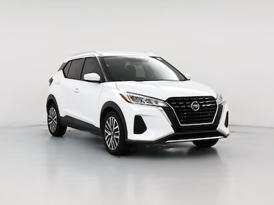 White 2021 Nissan Kicks SV