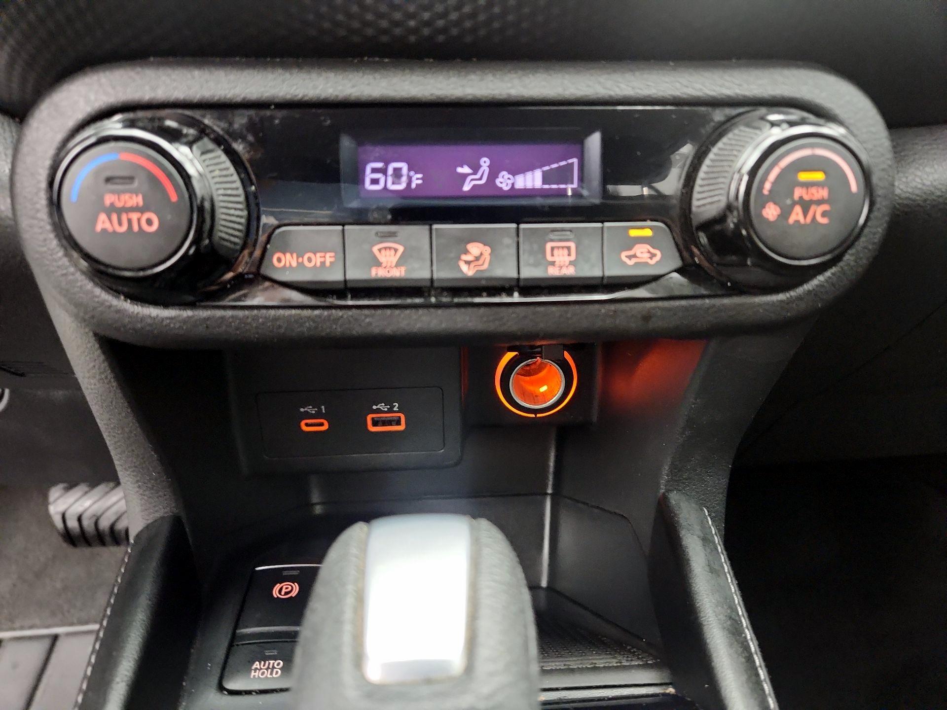 Thumbnail: 2021 Nissan Kicks - 16