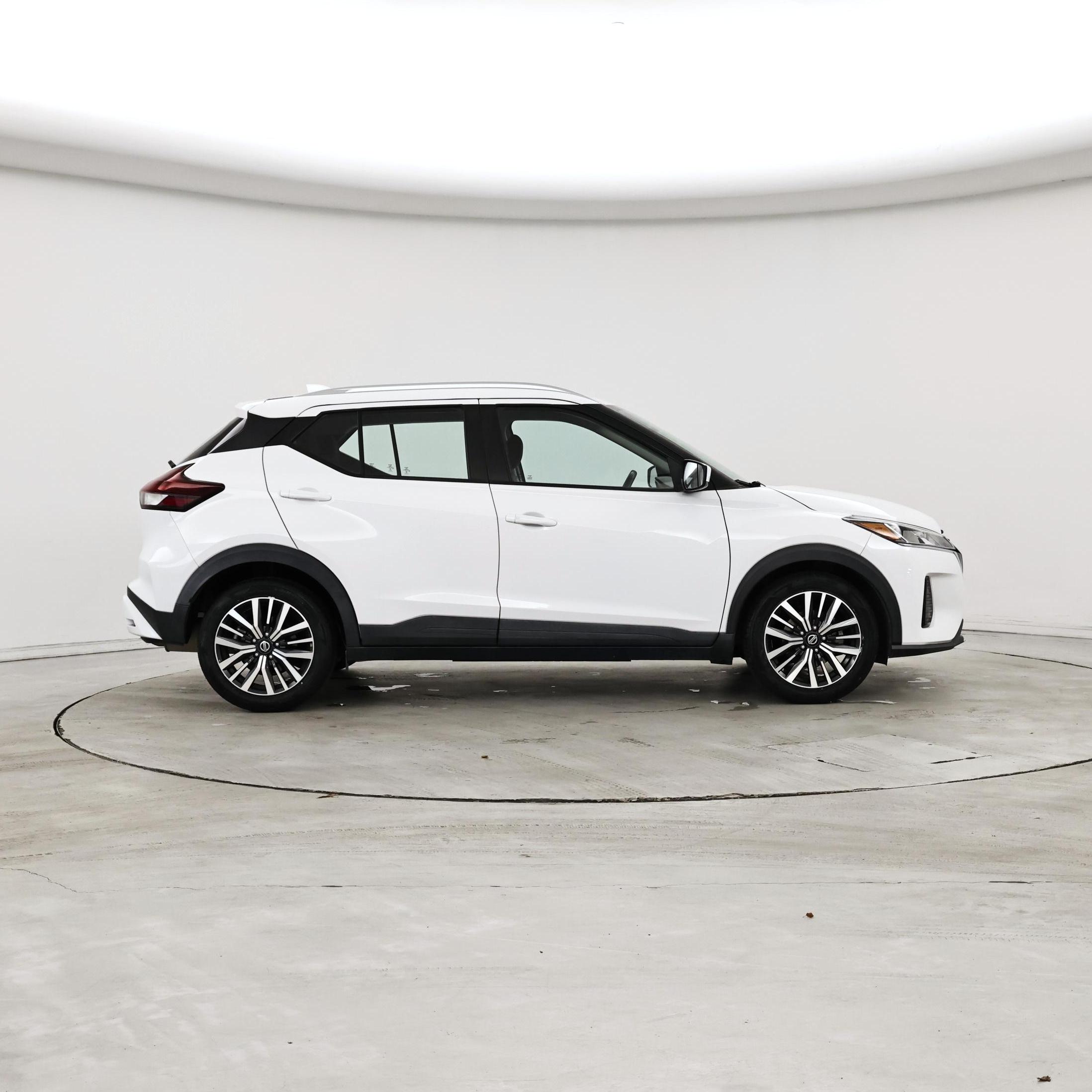 Thumbnail: 2021 Nissan Kicks - 7
