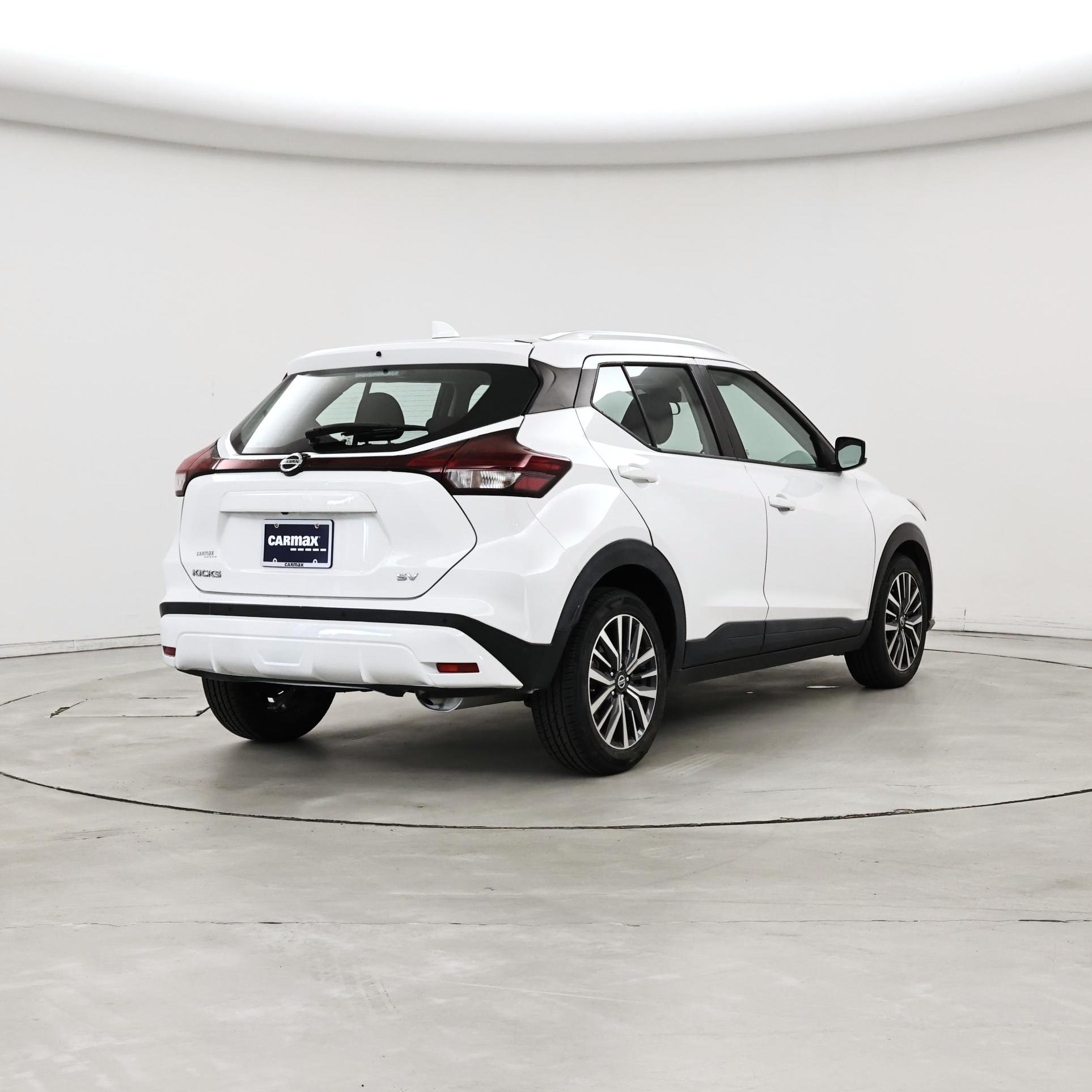 Thumbnail: 2021 Nissan Kicks - 8