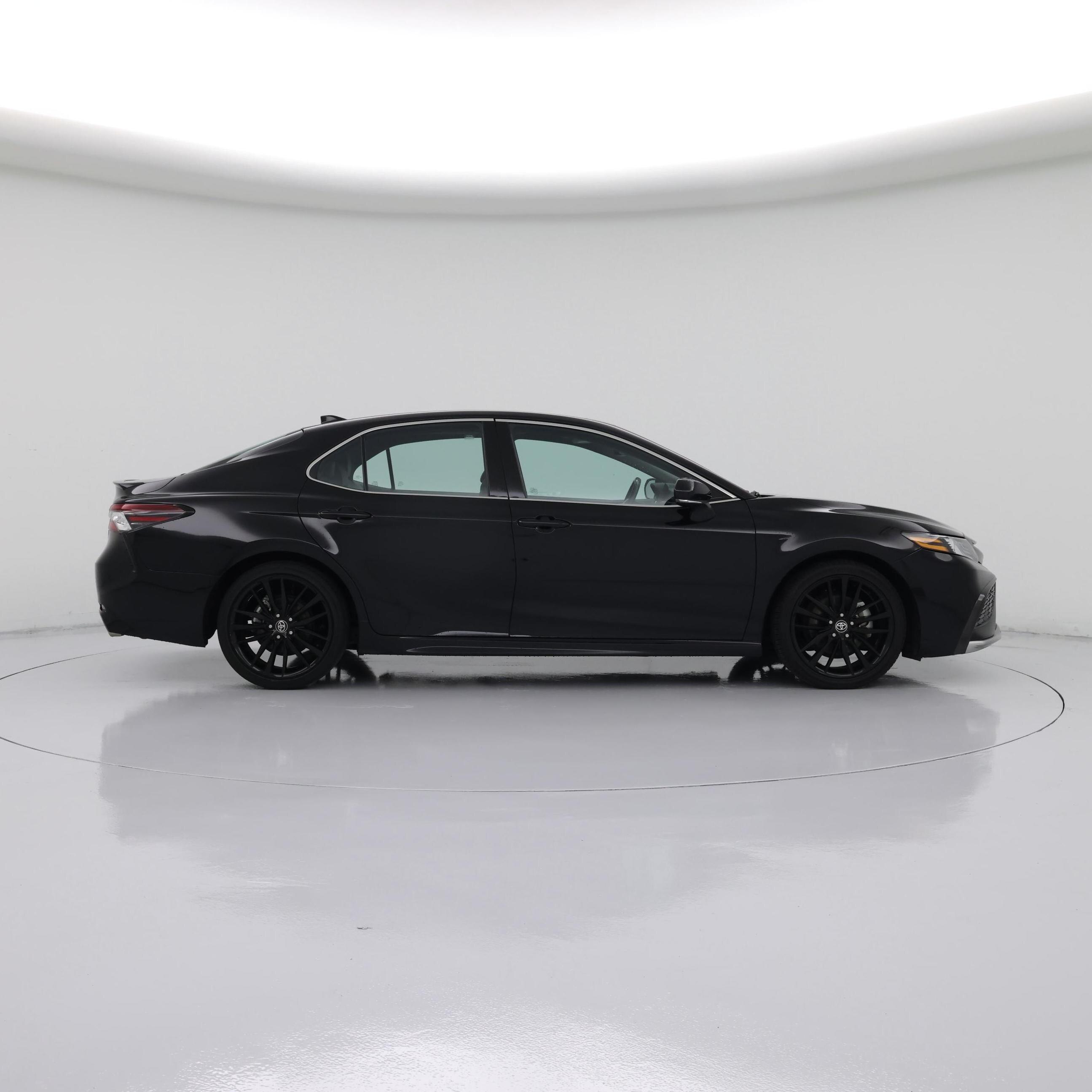 Thumbnail: 2022 Toyota Camry - 7