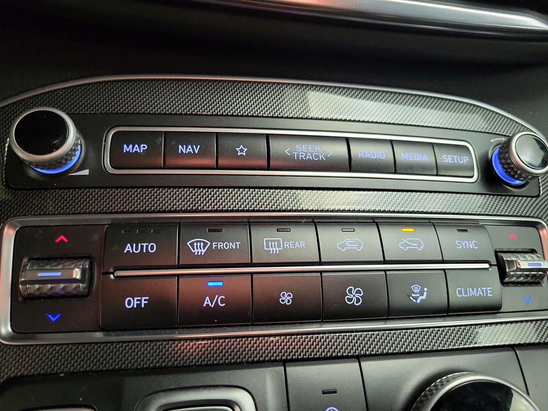 Thumbnail: 2023 Hyundai Santa Fe - 17