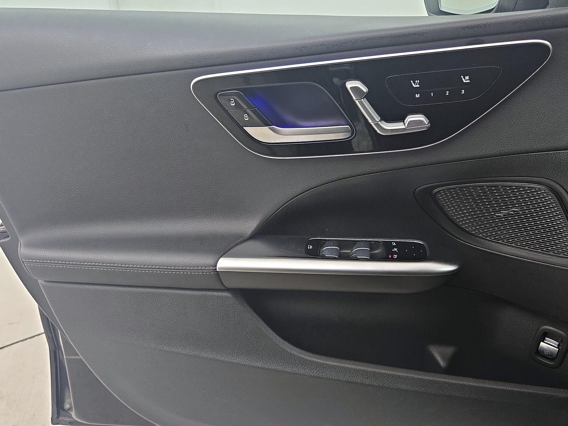 Thumbnail: 2024 Mercedes-Benz C-Class - 12