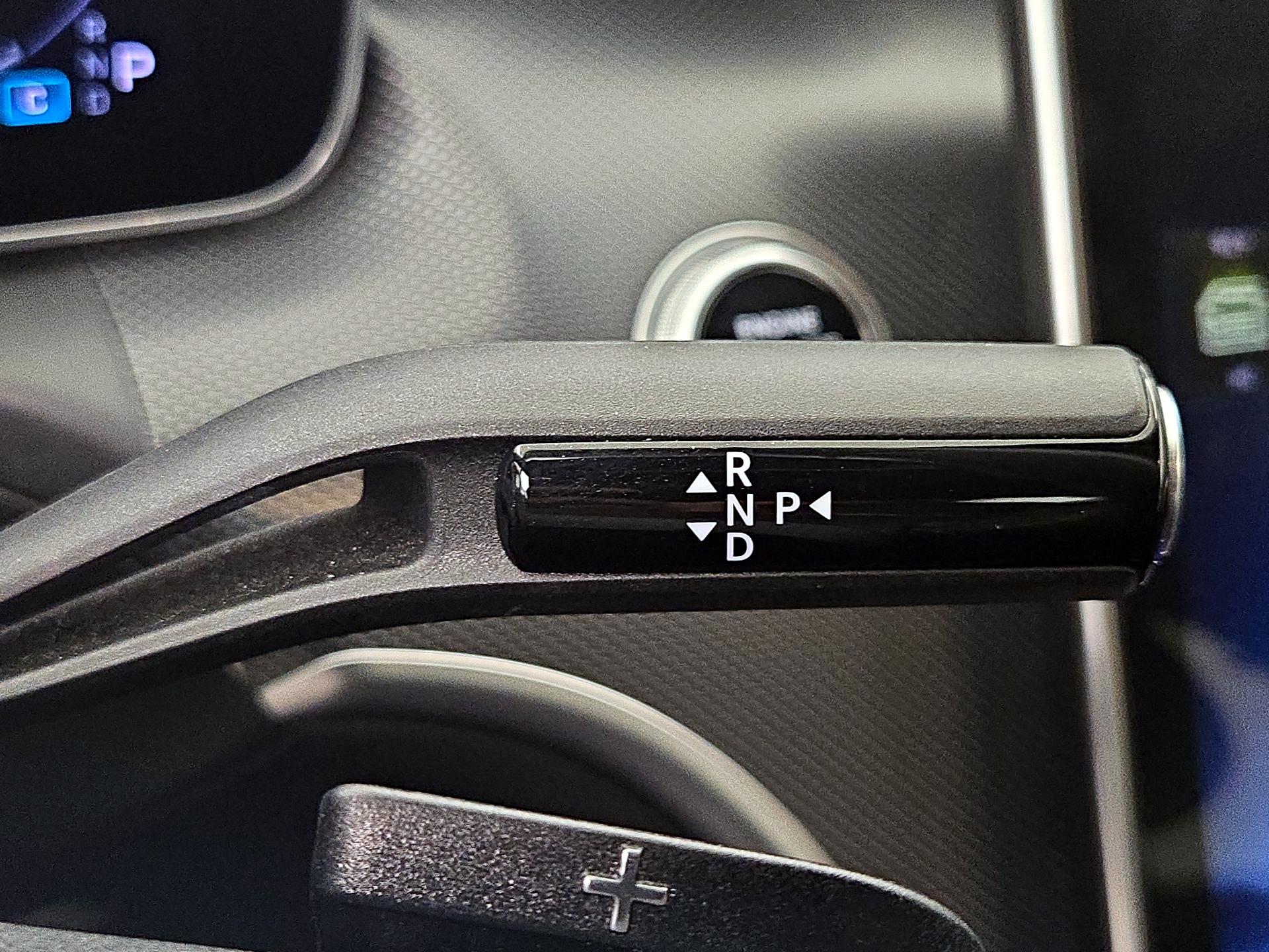 Thumbnail: 2024 Mercedes-Benz C-Class - 17