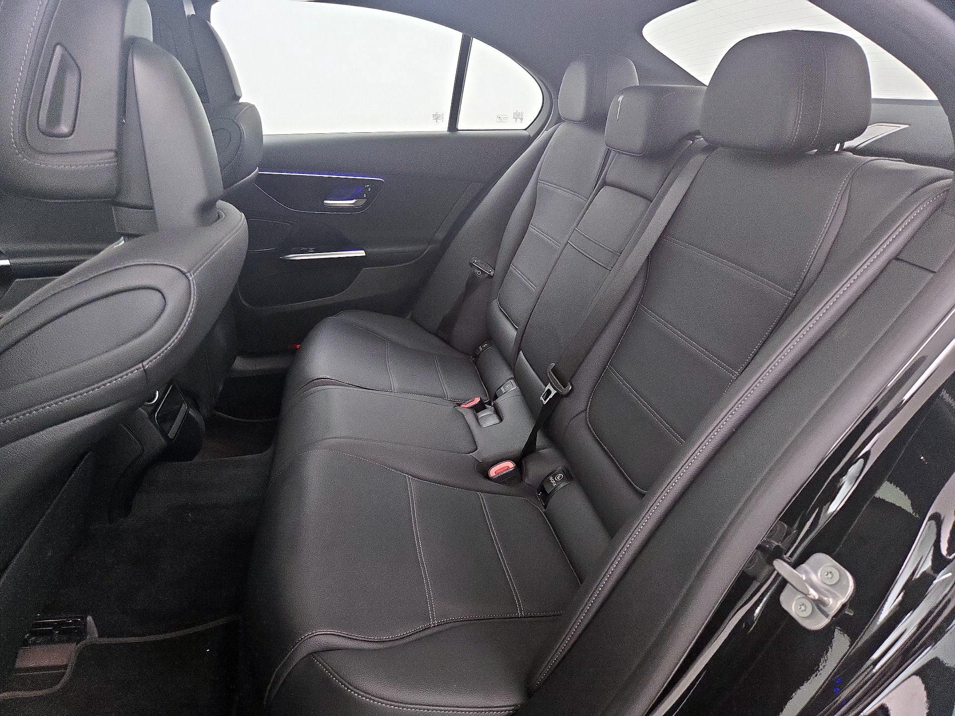 Thumbnail: 2024 Mercedes-Benz C-Class - 20