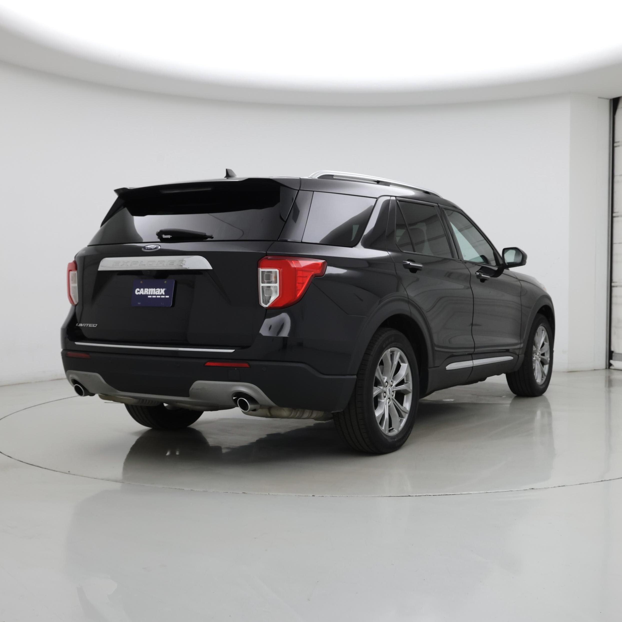 Thumbnail: 2023 Ford Explorer - 8