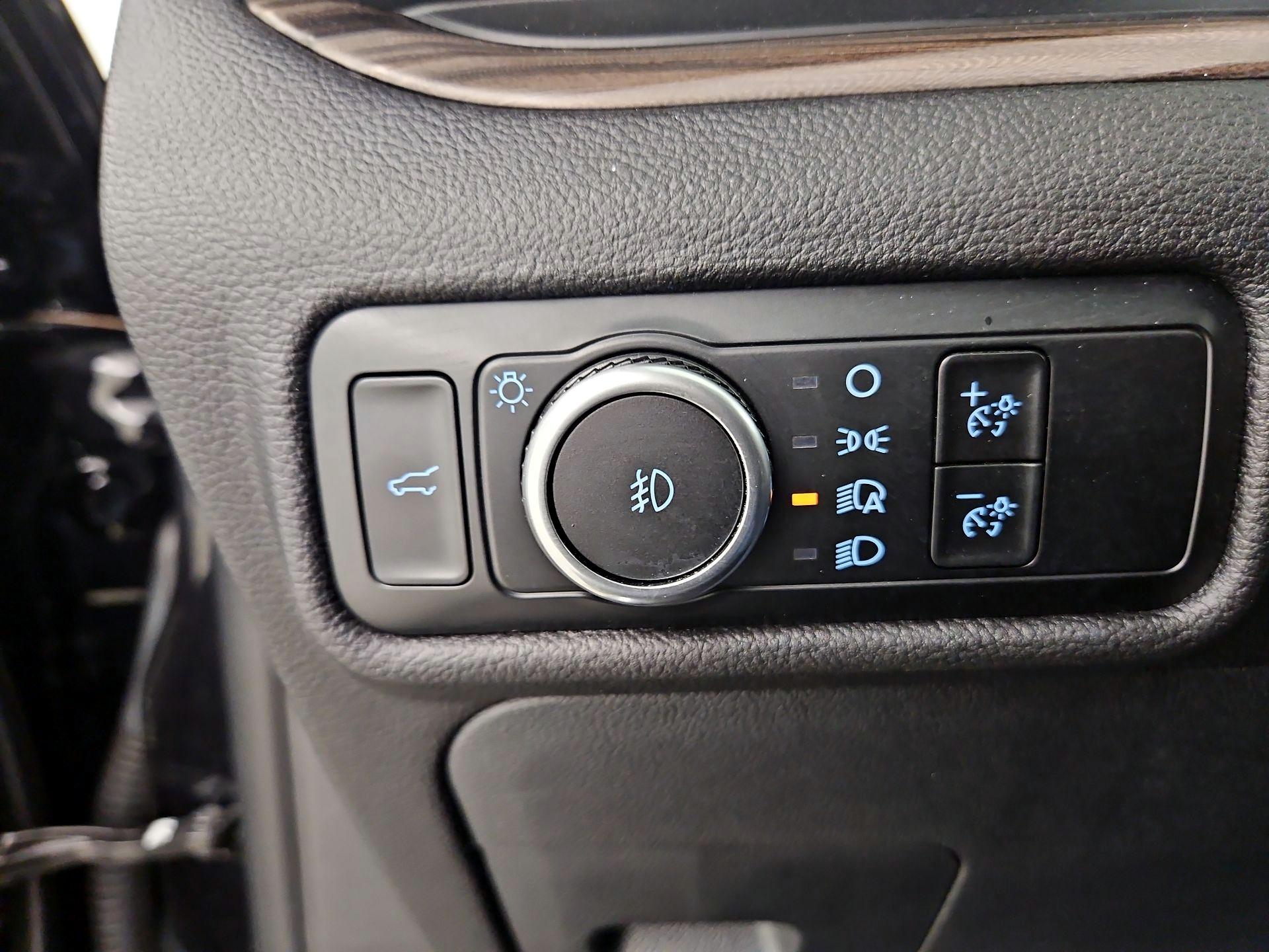 Thumbnail: 2023 Ford Explorer - 13